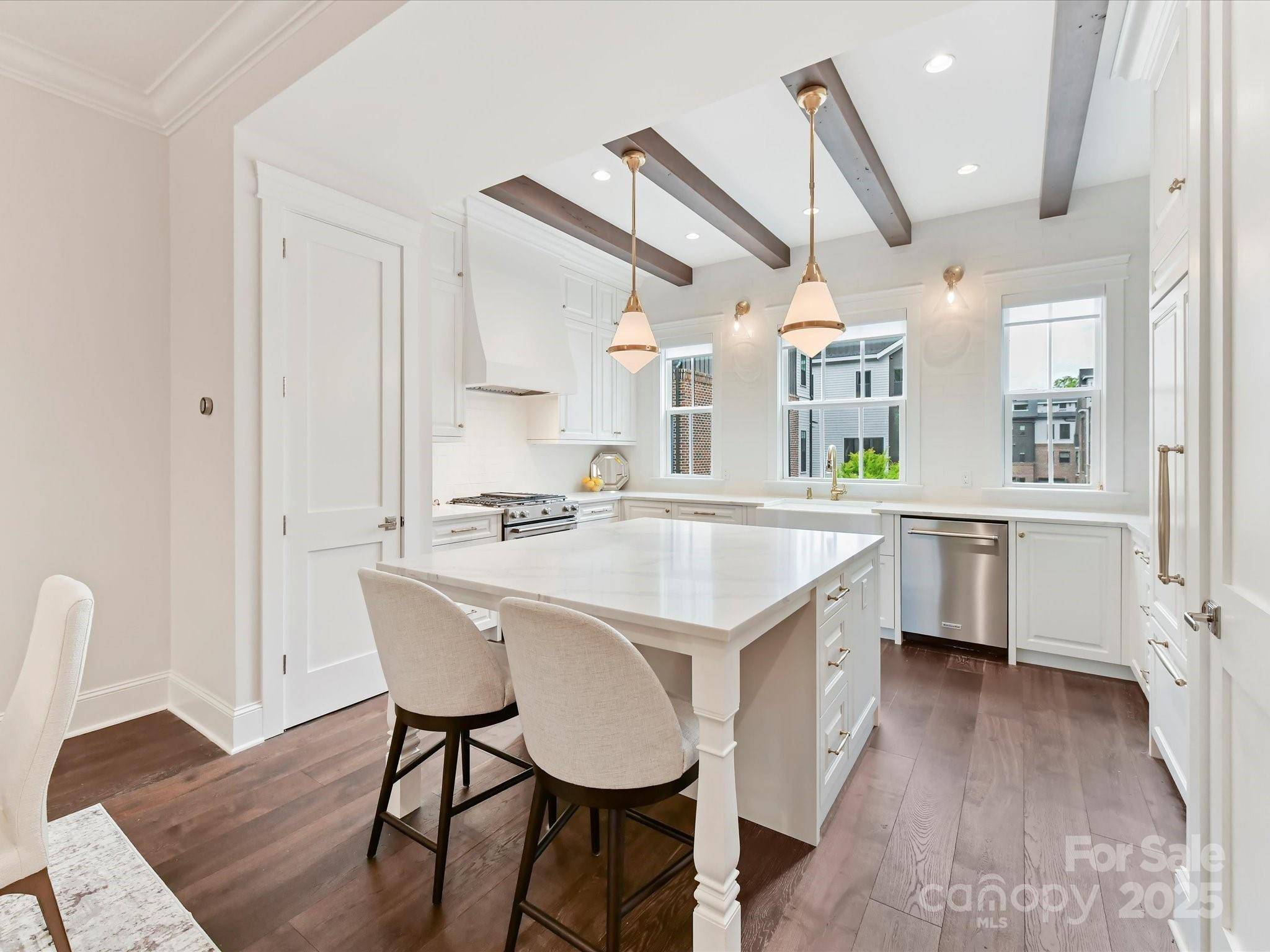 Charlotte, NC 28209,3064 Selwyn AVE