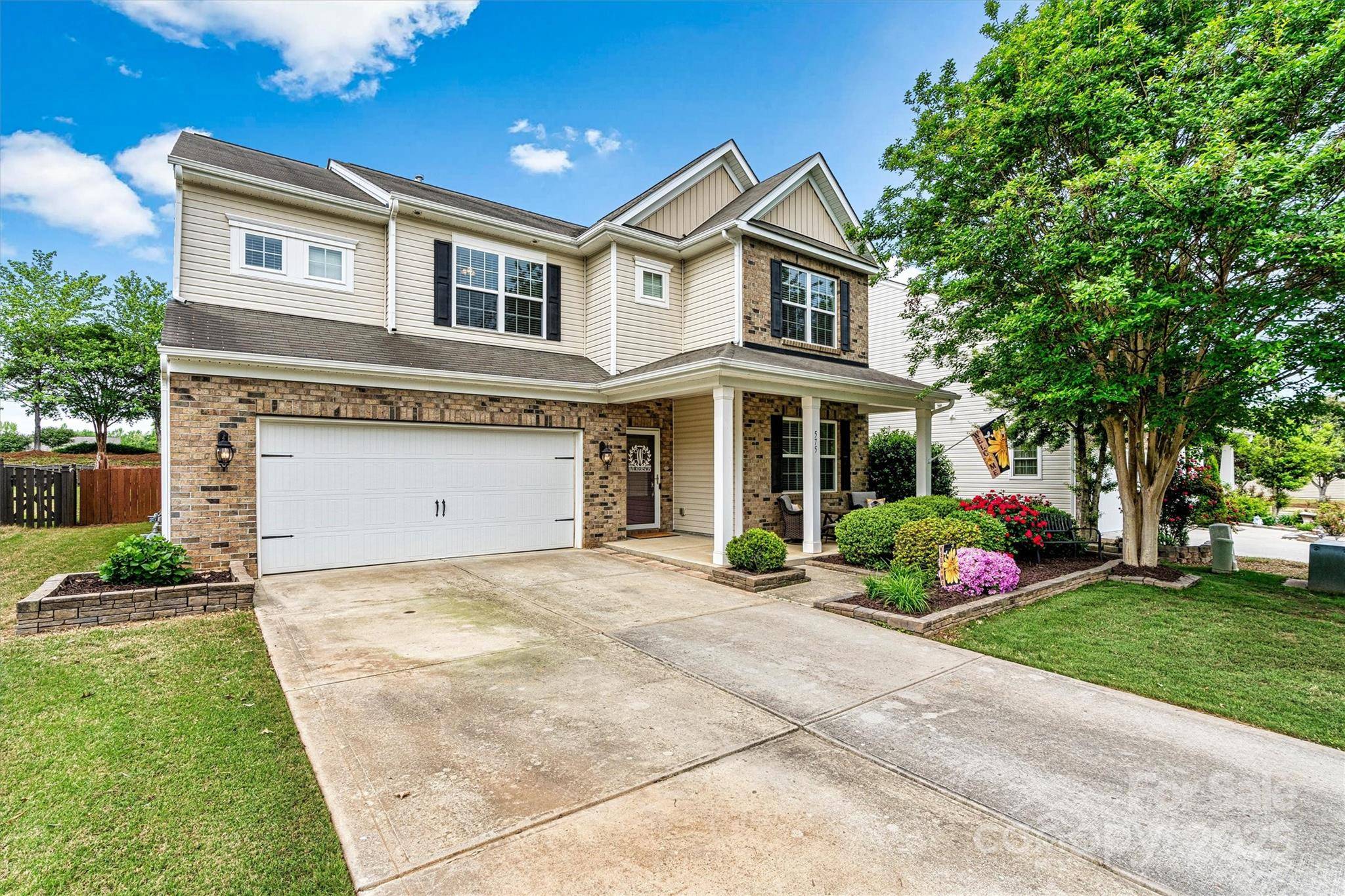 Huntersville, NC 28078,575 Marthas View DR NW
