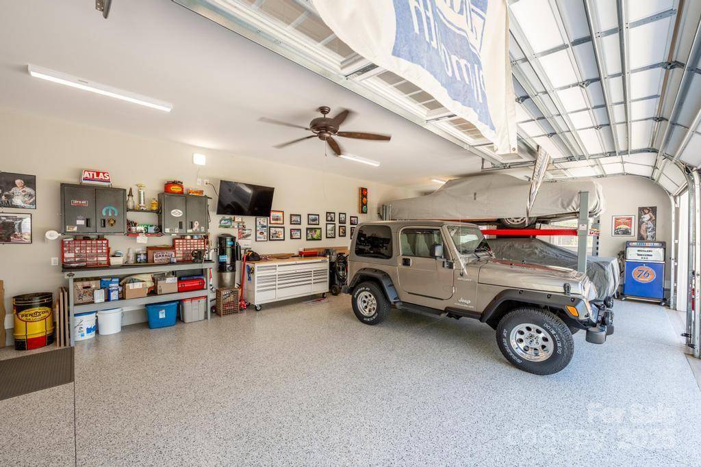 Maiden, NC 28650,4594 N Wynswept DR