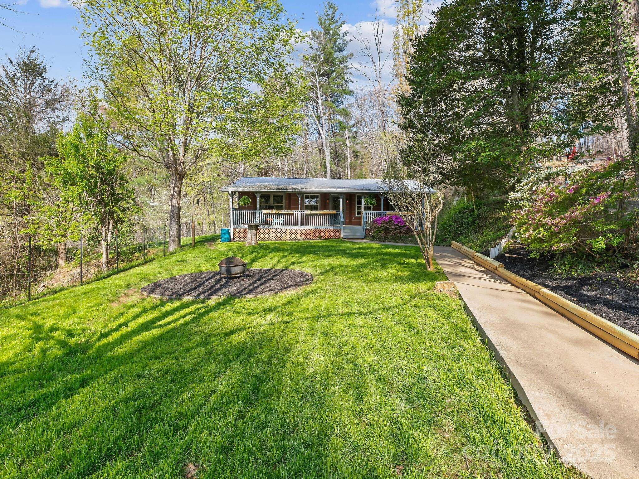 Marshall, NC 28753,71 Mace RD