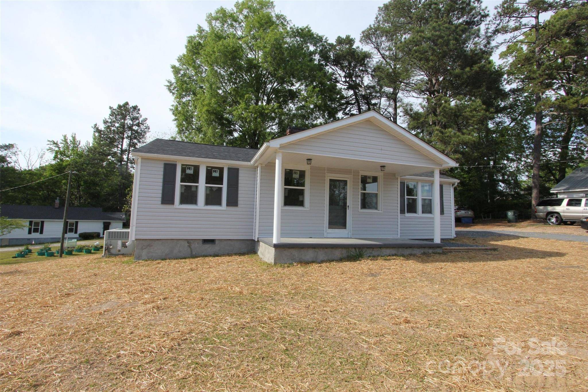 Wadesboro, NC 28170,306 E Burnsville ST