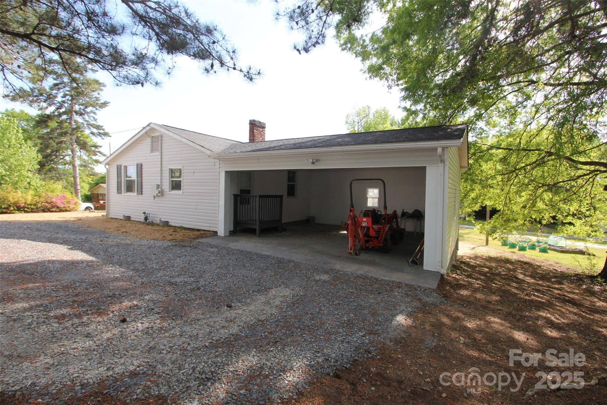 Wadesboro, NC 28170,306 E Burnsville ST