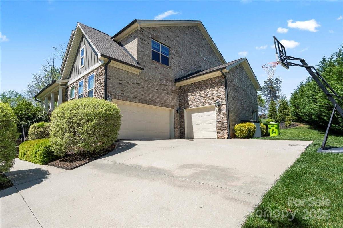 Kernersville, NC 27284,8810 Phillips Farm RD