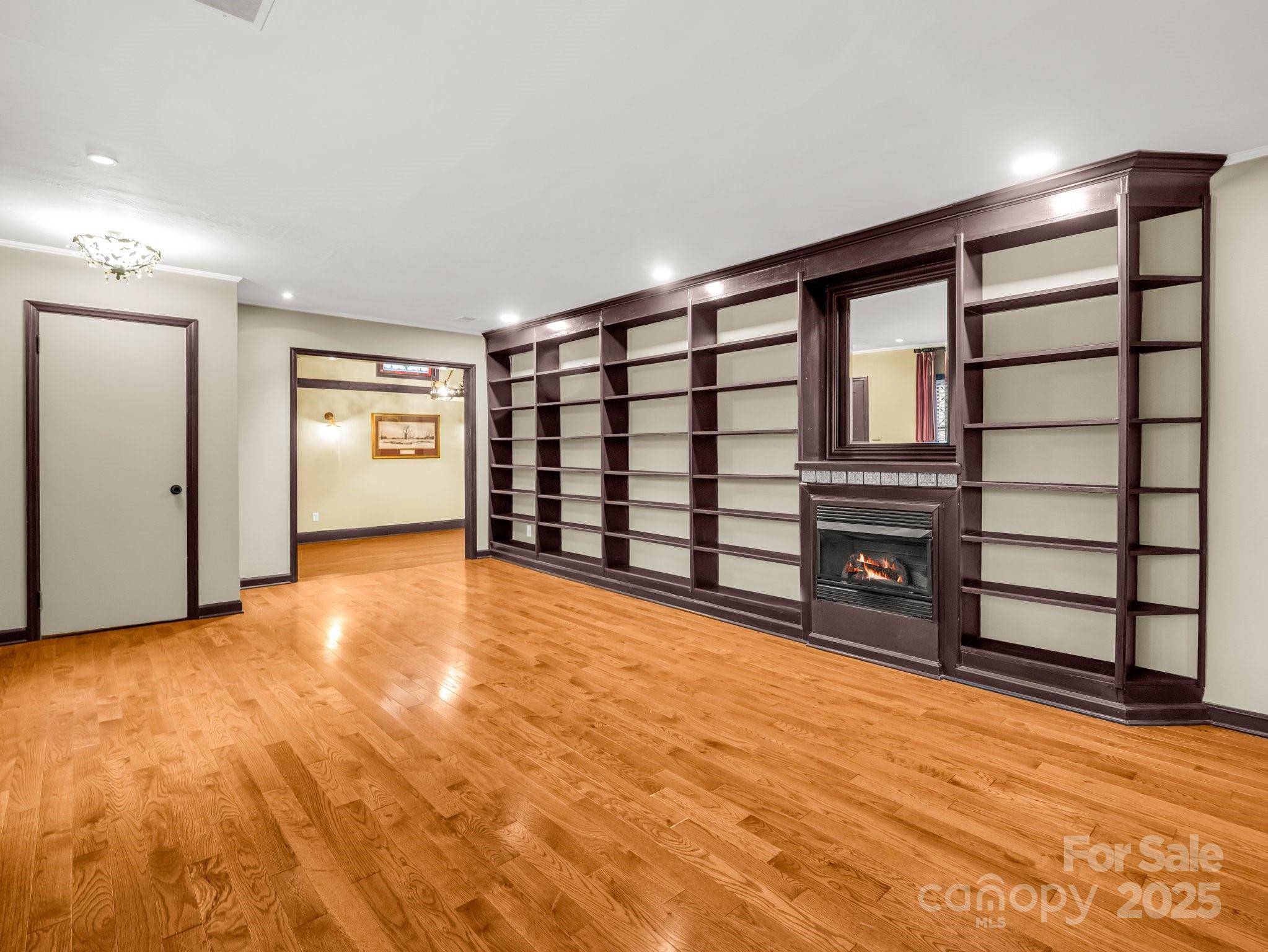 Tryon, NC 28782,95 Whitney AVE