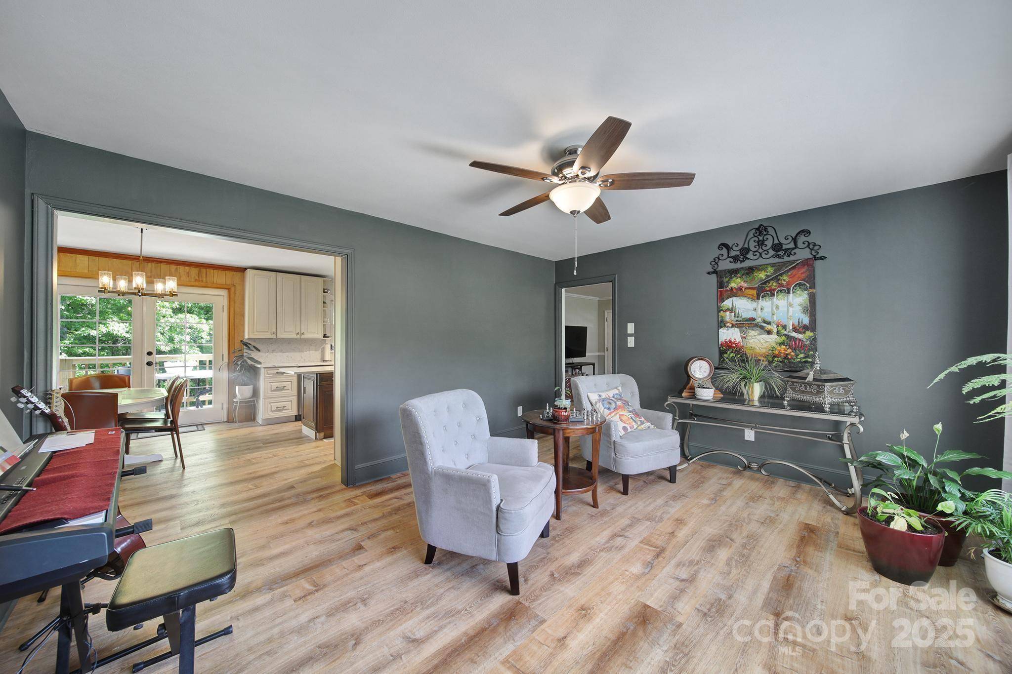 Denver, NC 28037,5938 Mundy RD