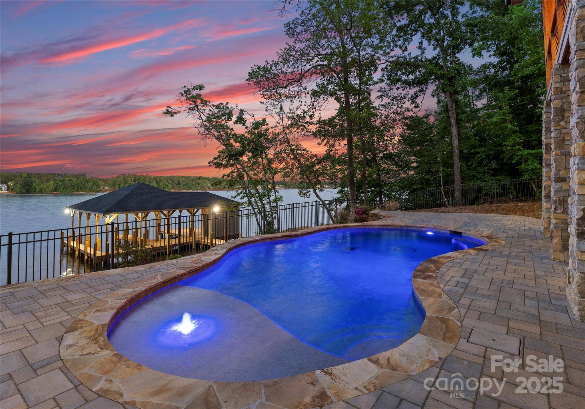 Norwood, NC 28128,8058 Edgewater DR