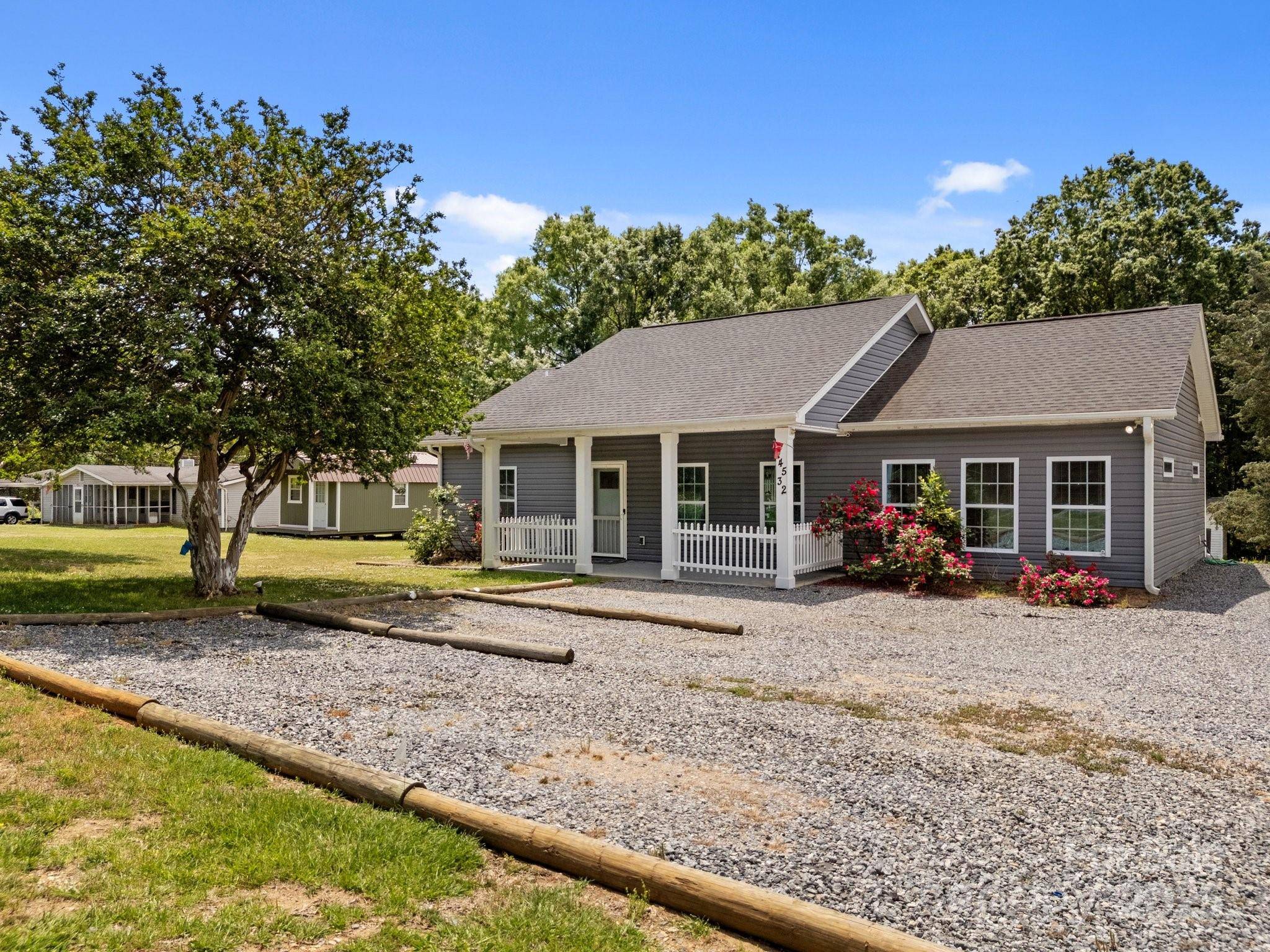Davidson, NC 28036,14532 E Rocky River RD