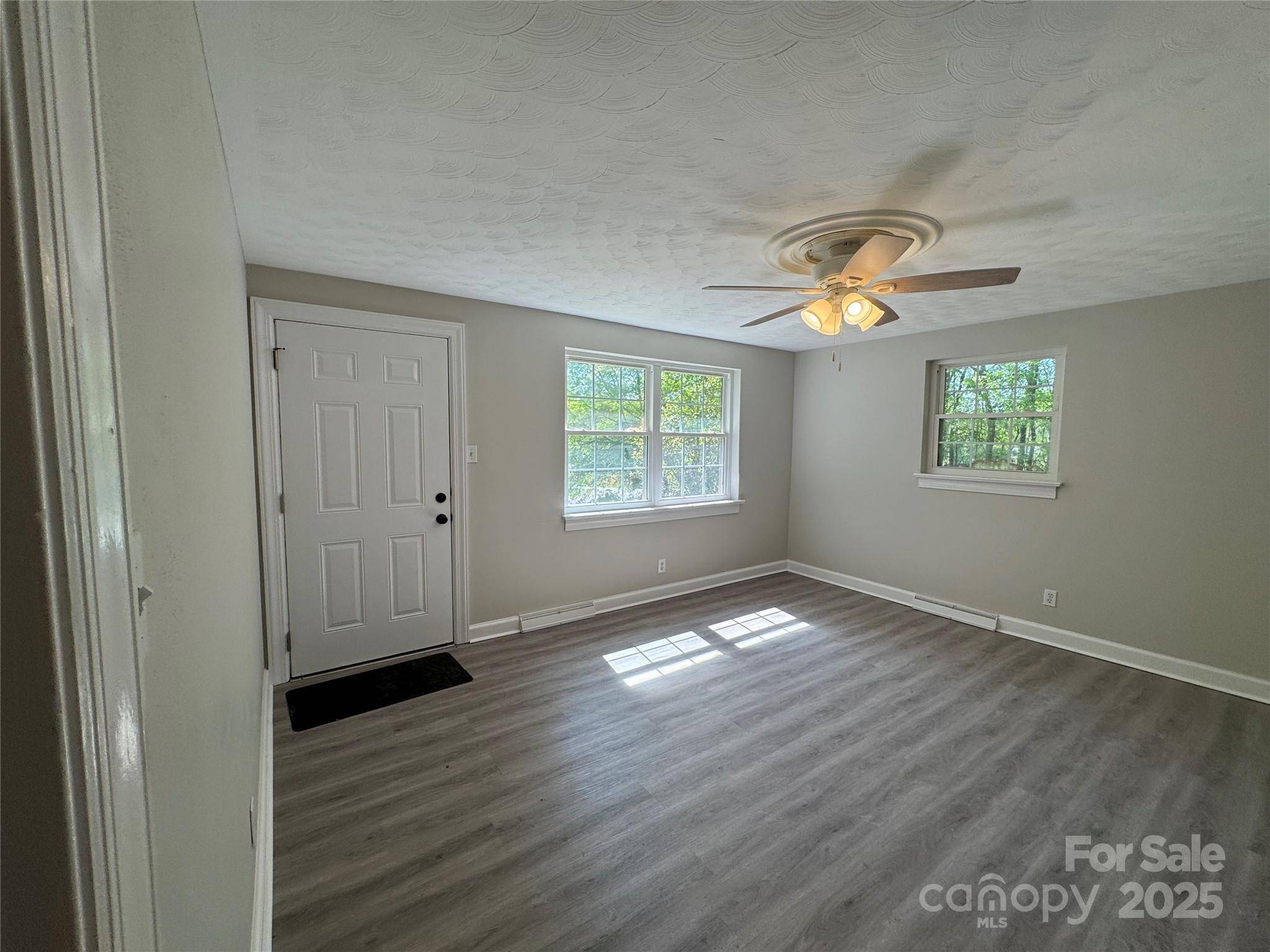 Hickory, NC 28601,2703 34th Street PL NE