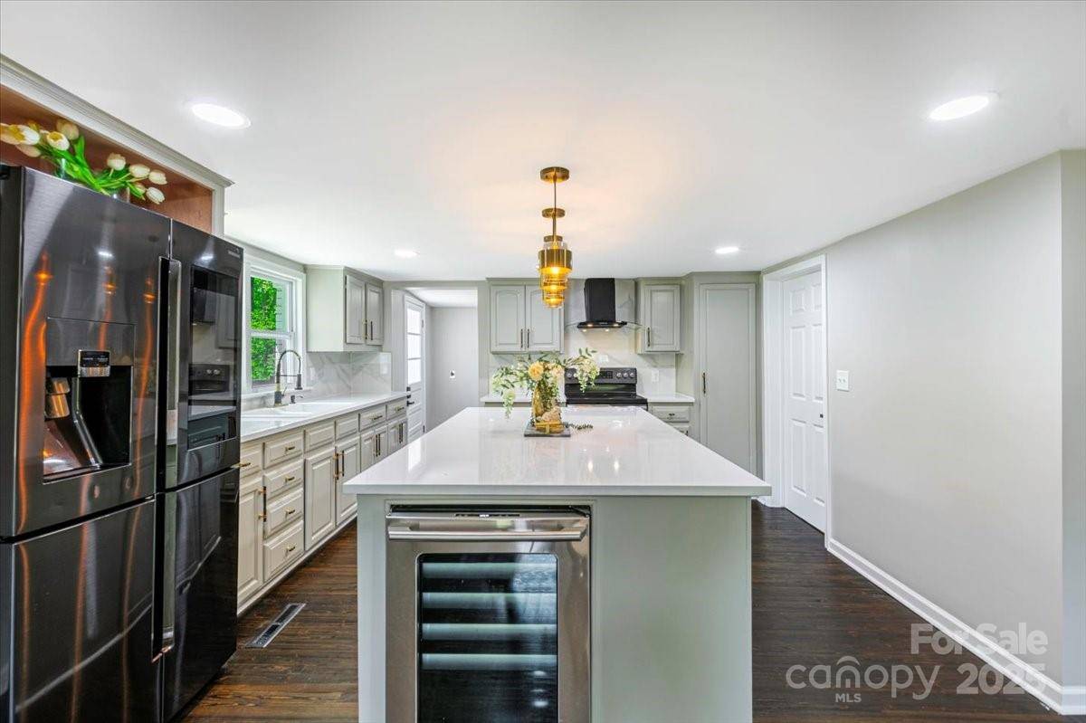 Kannapolis, NC 28083,502 Hyde ST