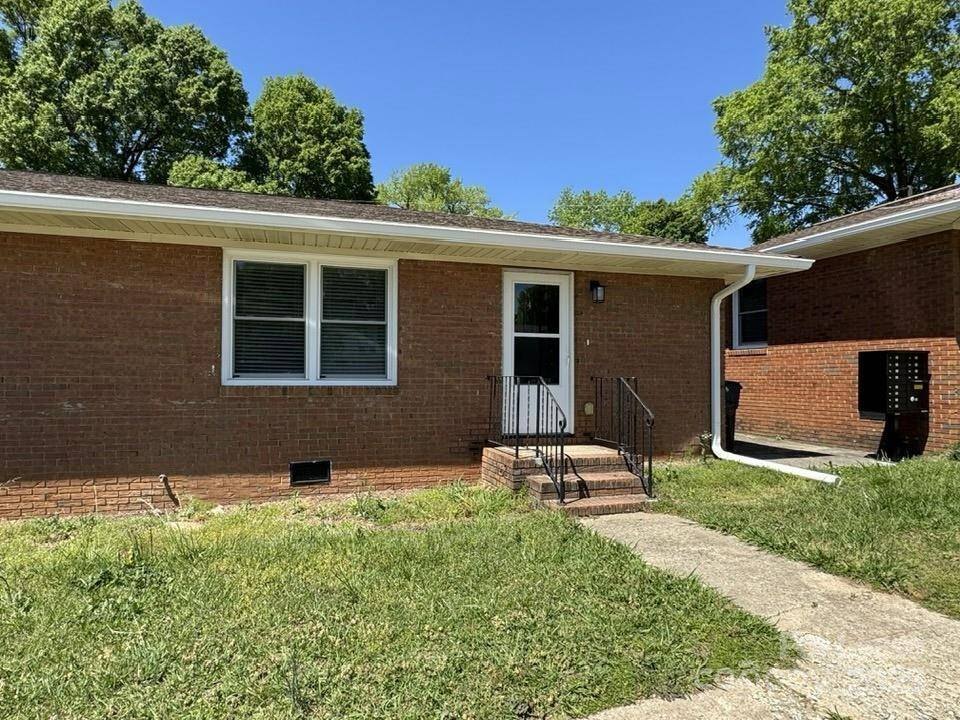 Cornelius, NC 28031,19612 Oak ST #4