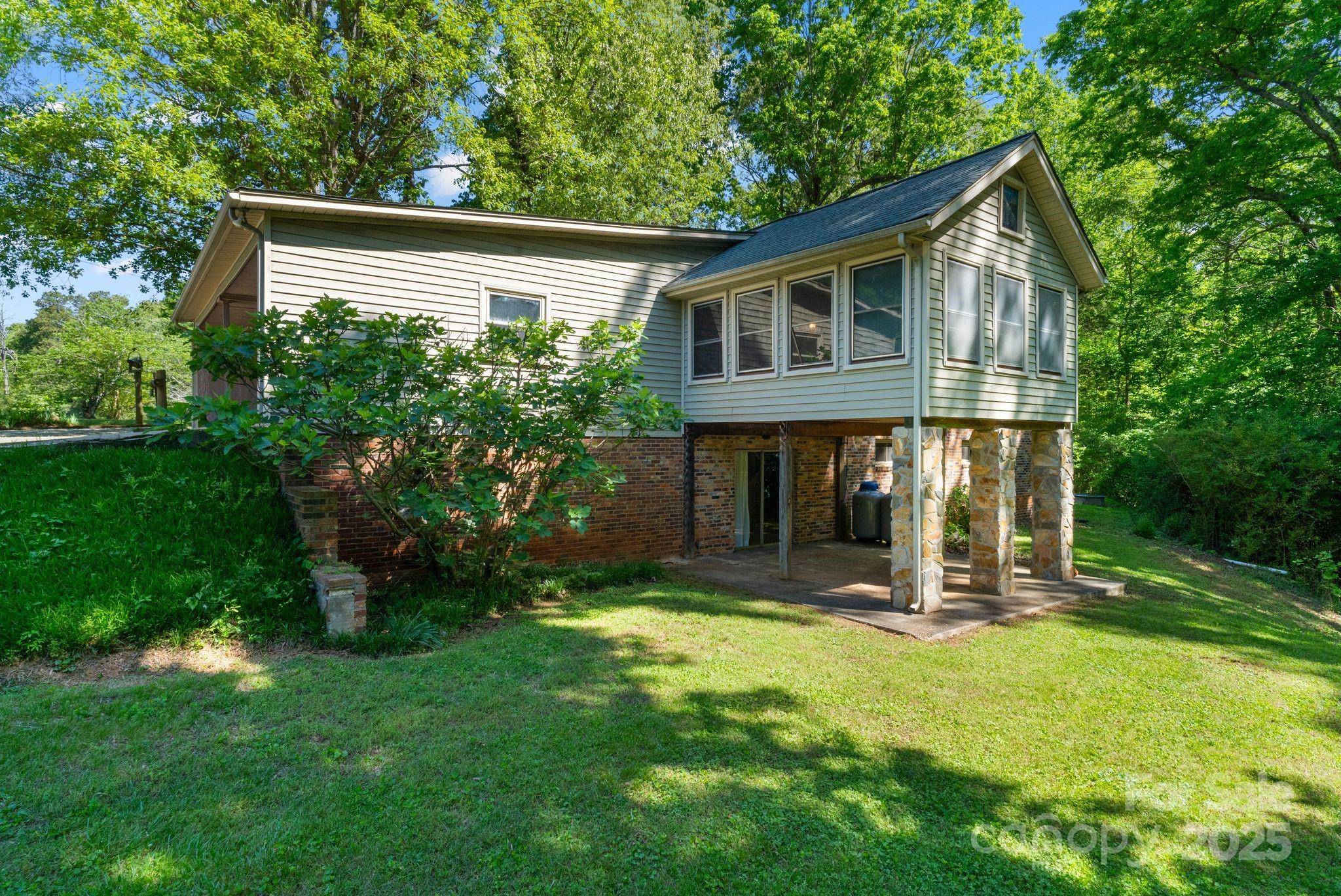 Iron Station, NC 28080,237 Fea LN