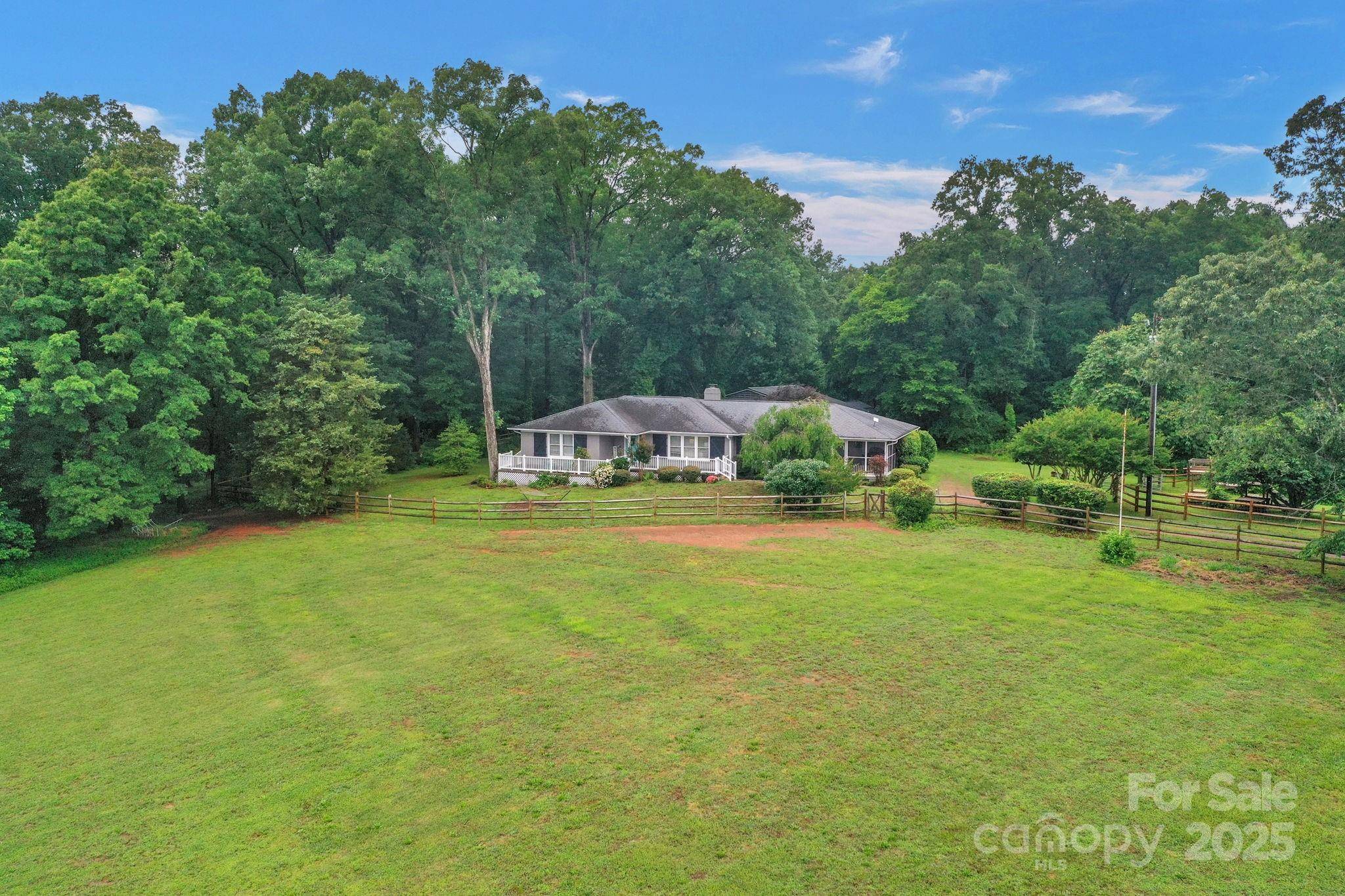 Marshville, NC 28103,1607 Old Lawyers RD