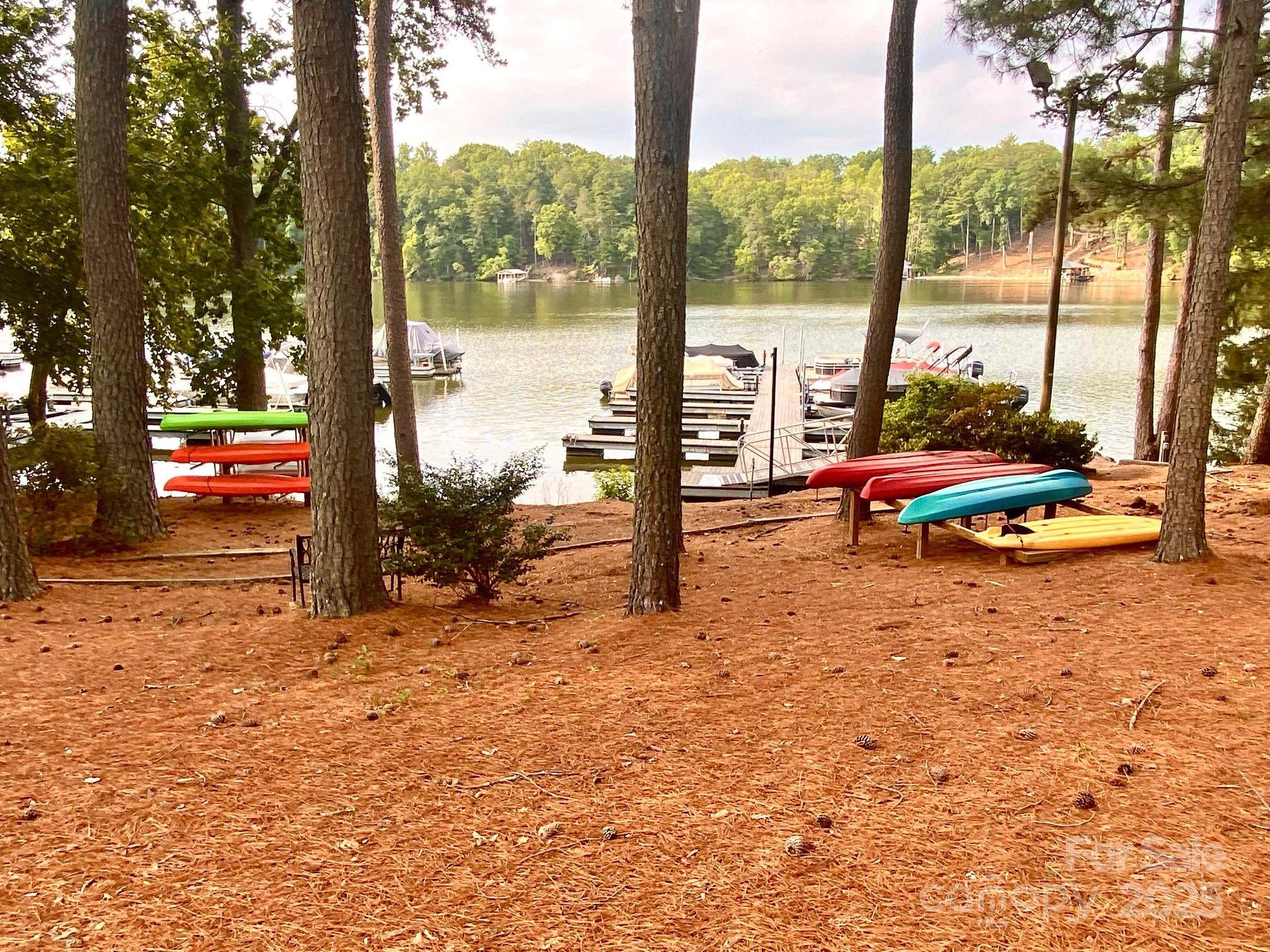 Granite Falls, NC 28630,5442 Bridgewater DR #284