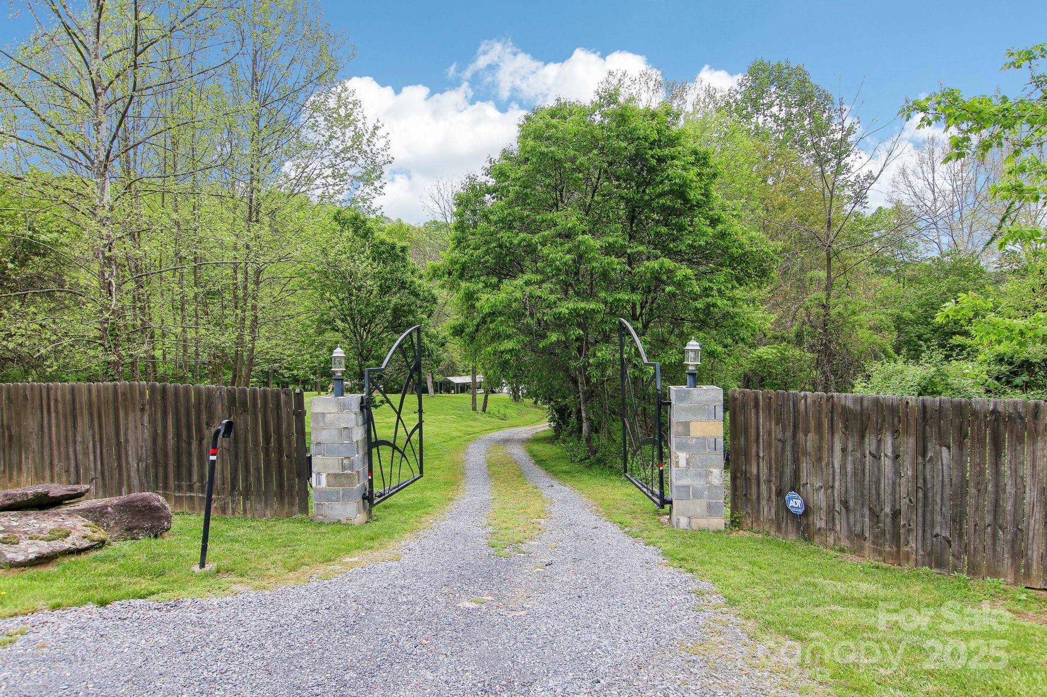 Waynesville, NC 28785,165 Sequoyah DR