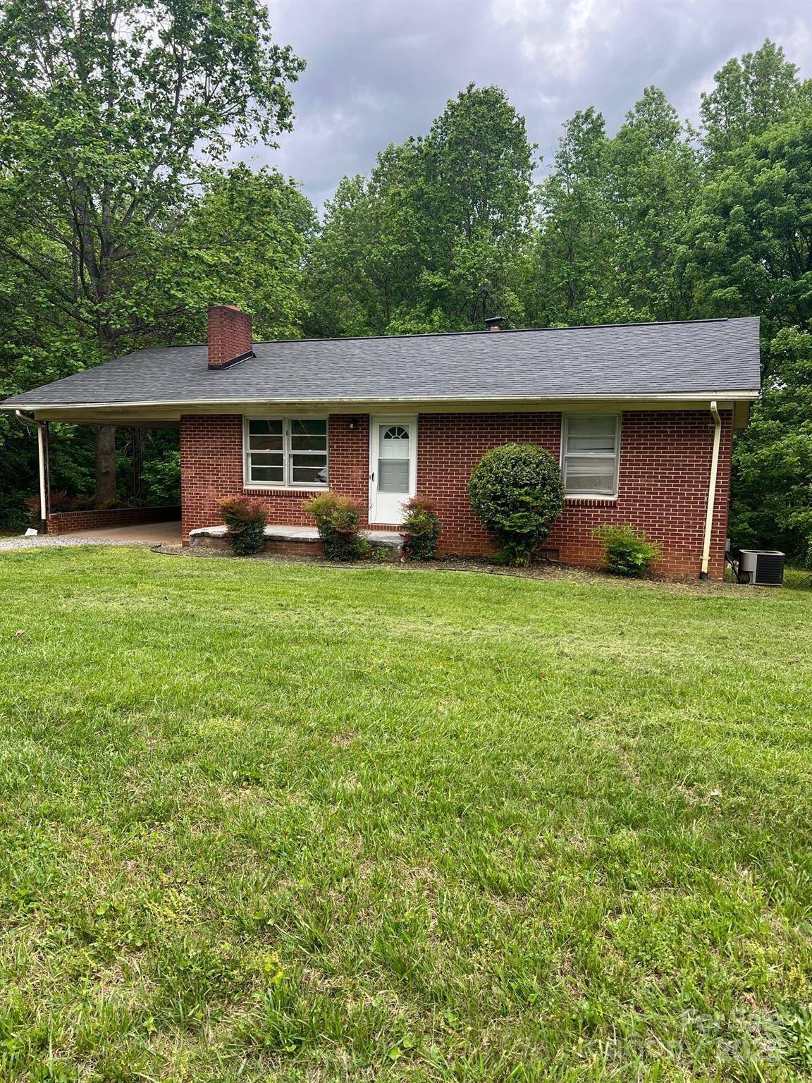 Lincolnton, NC 28092,755 Victory Grove Church RD