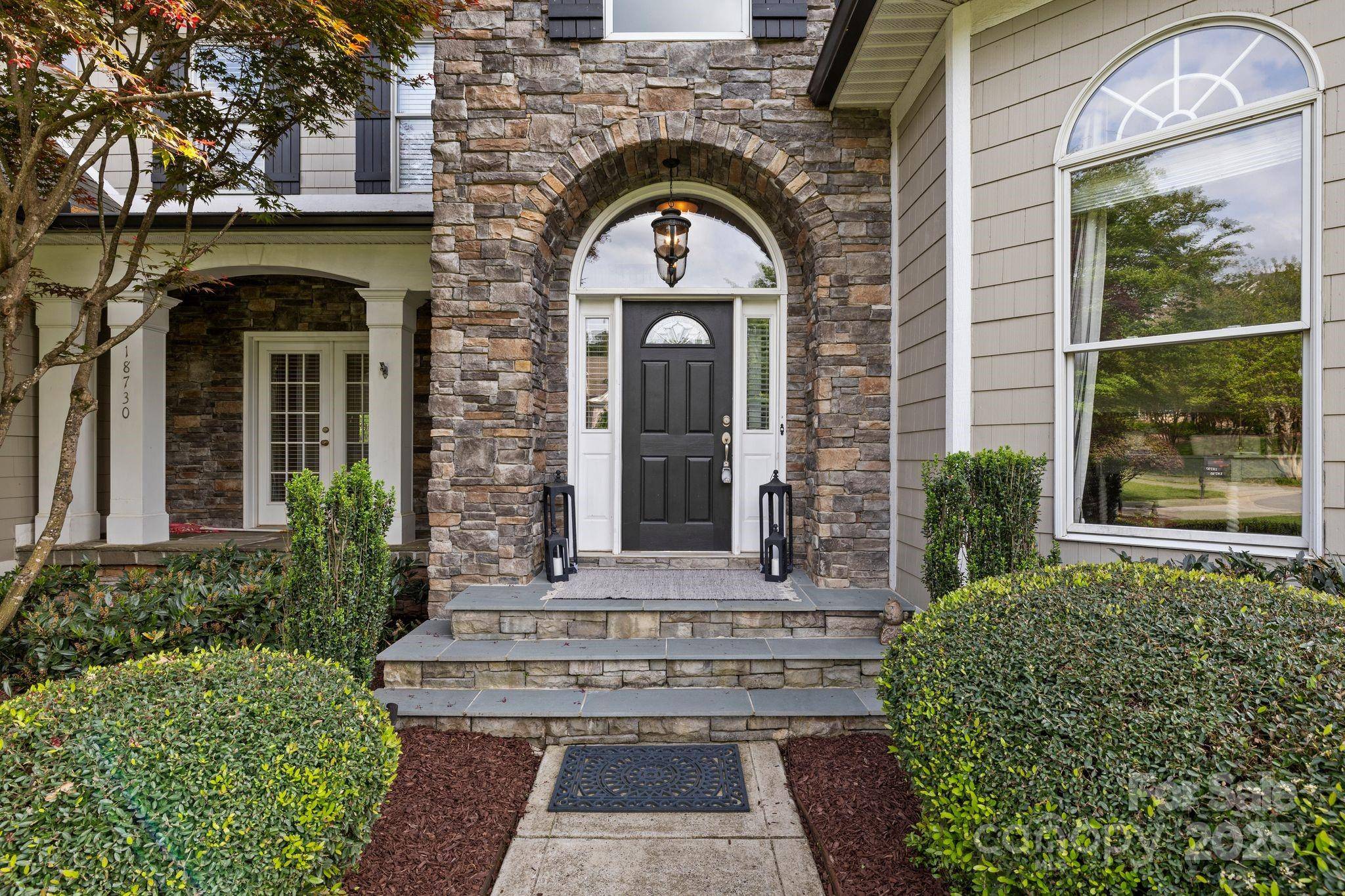 Davidson, NC 28036,18730 Floyd CT
