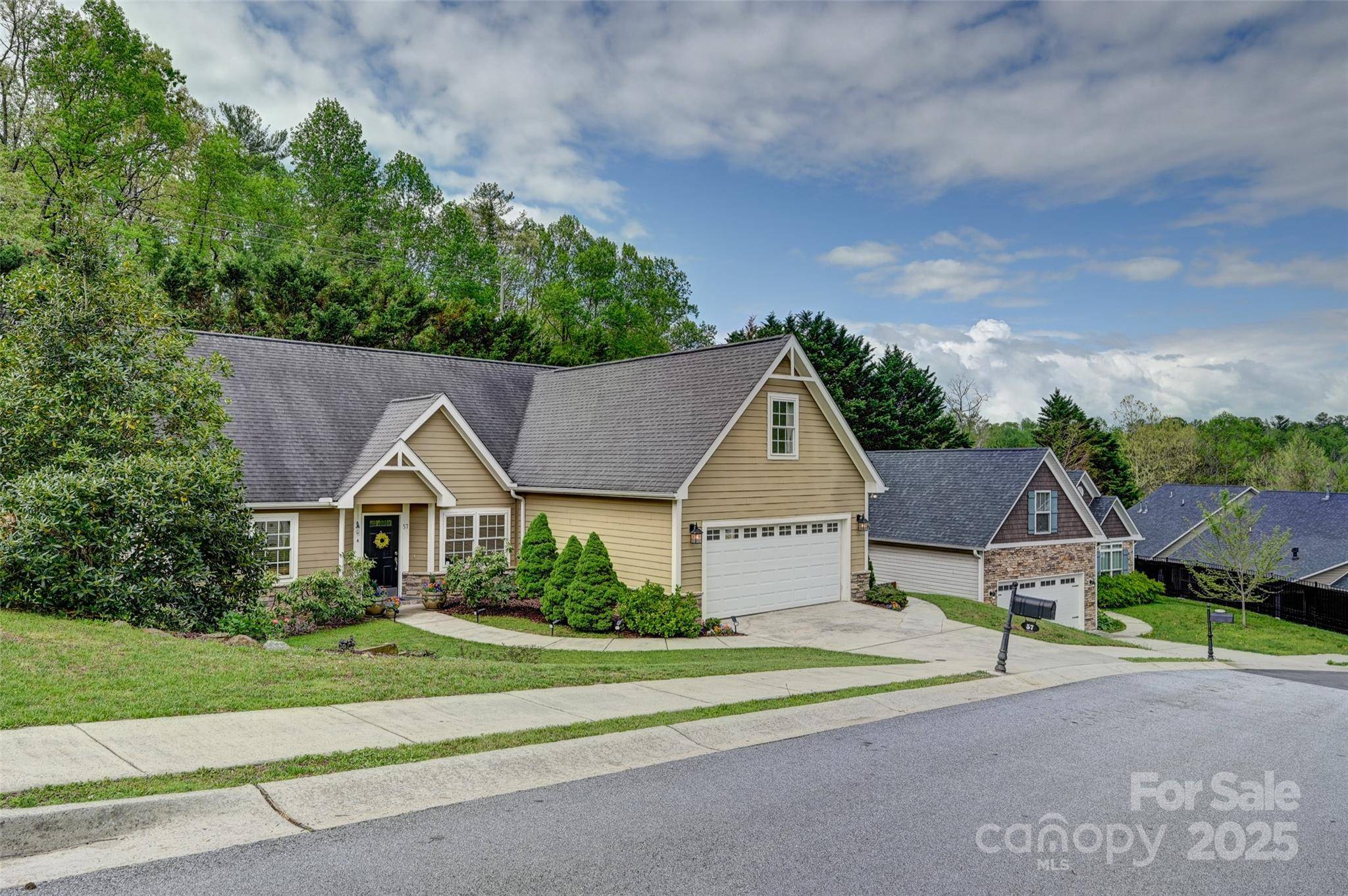 Fletcher, NC 28732,57 Regent DR