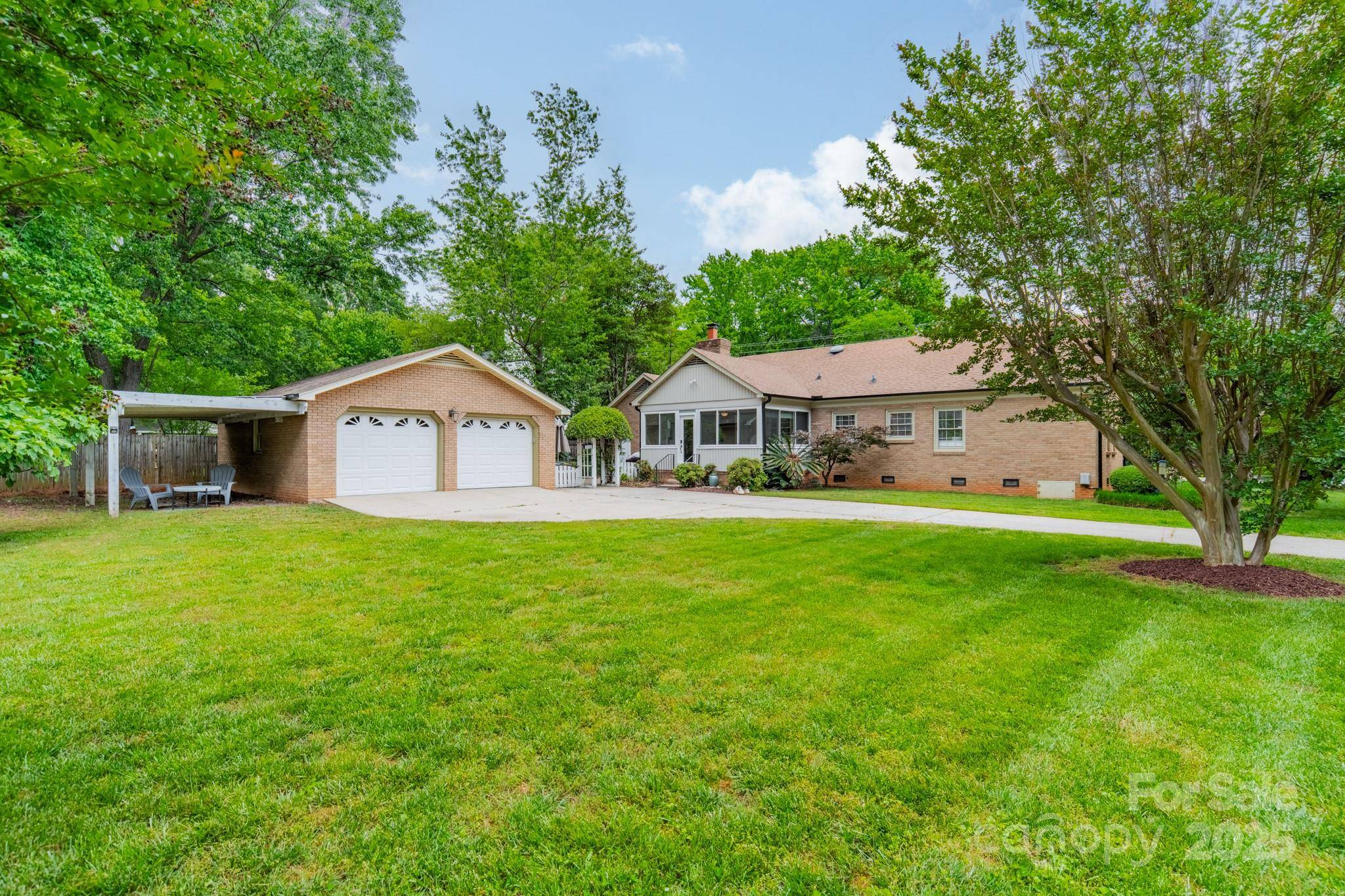 Charlotte, NC 28210,5522 Sharon RD