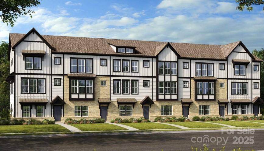 Davidson, NC 28036,733 Hoke LN