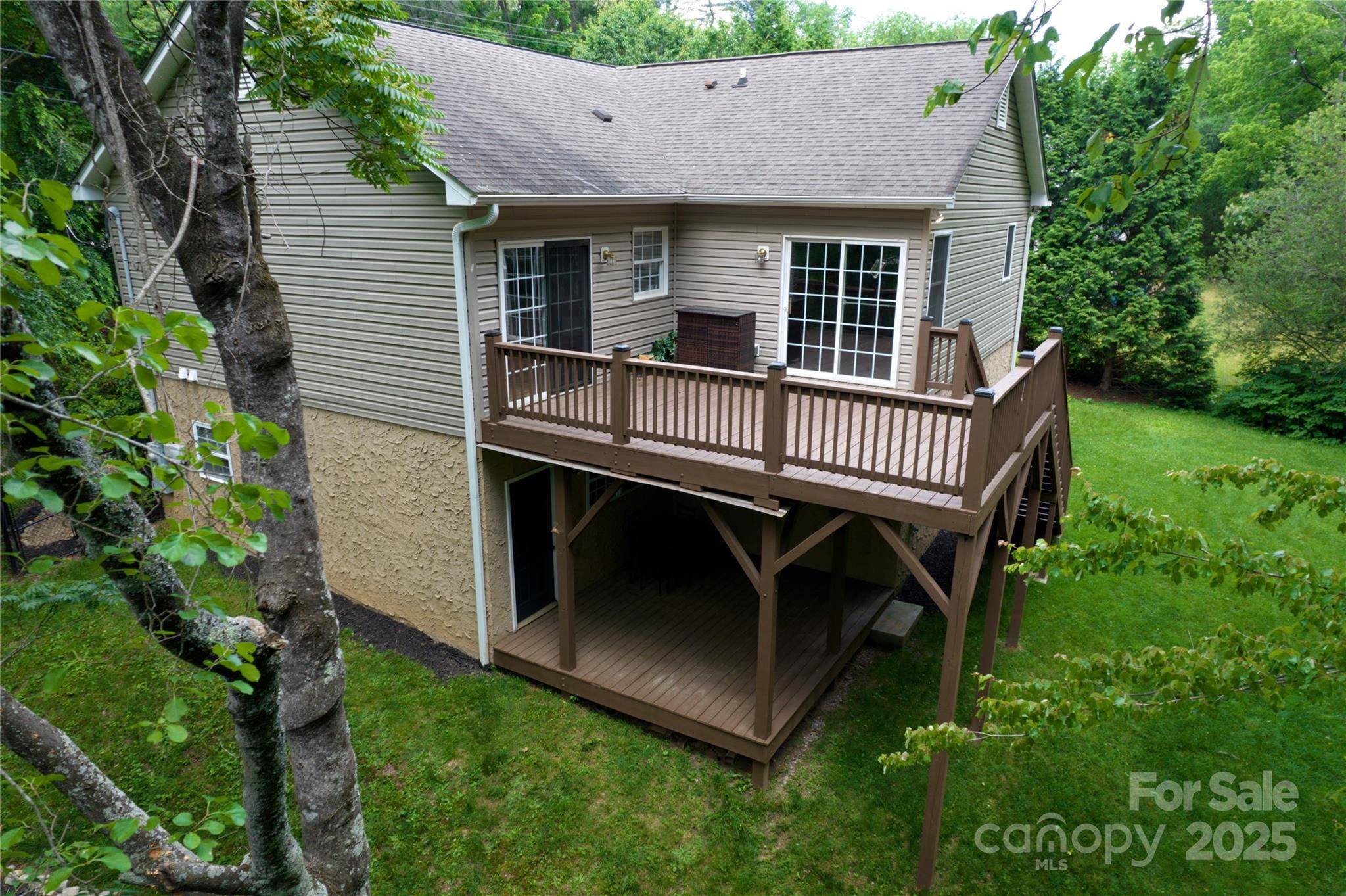 Asheville, NC 28805,689 New Haw Creek RD