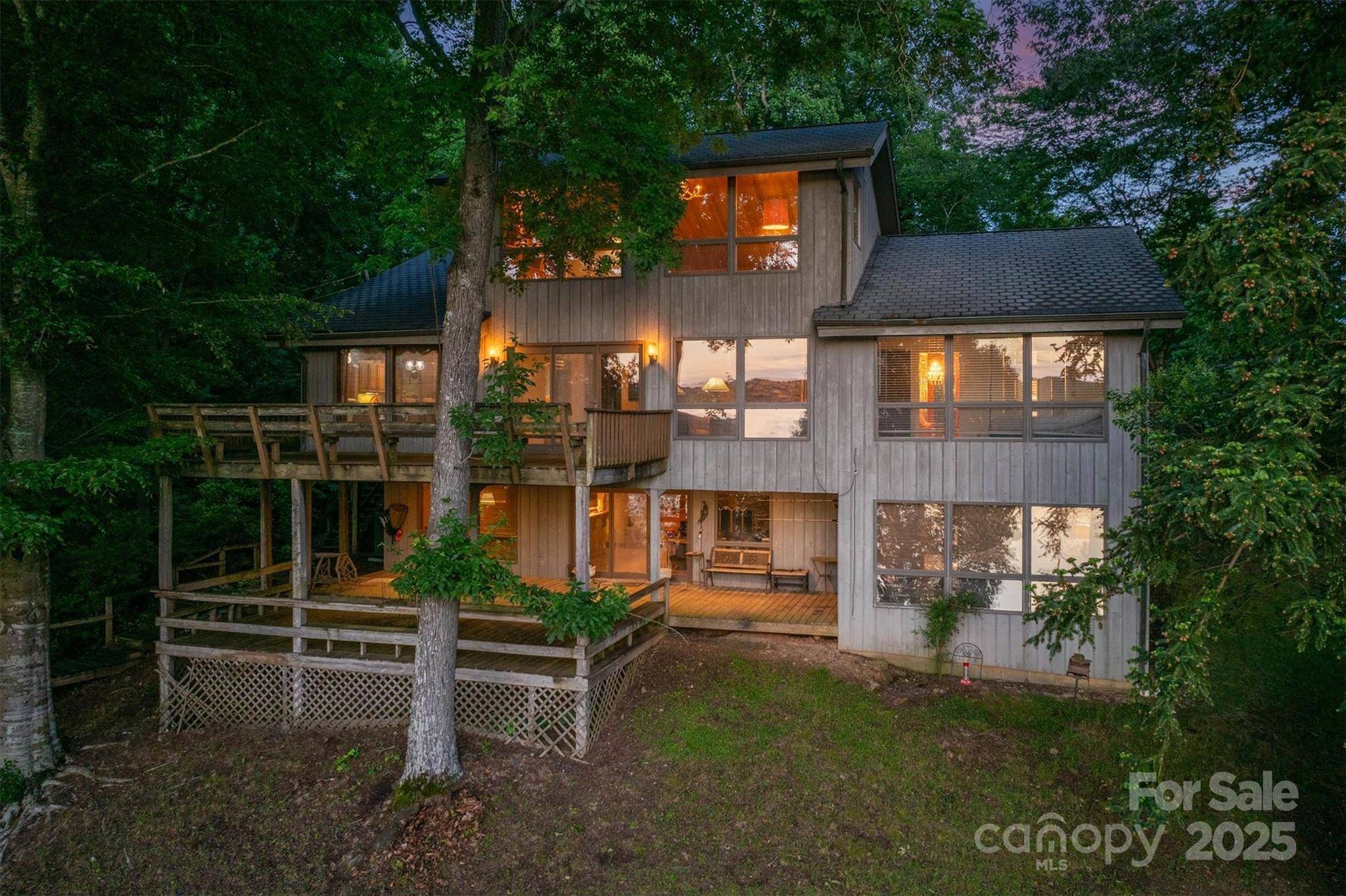 Hickory, NC 28601,4749 16th Street DR NE