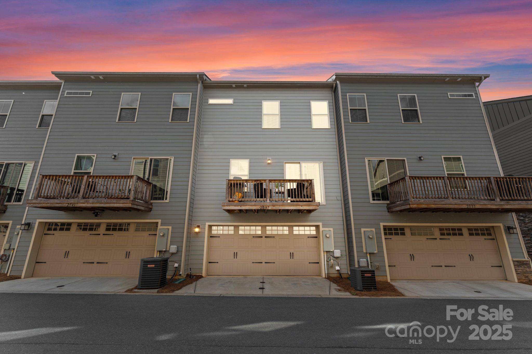 Charlotte, NC 28205,2037 Birchside DR