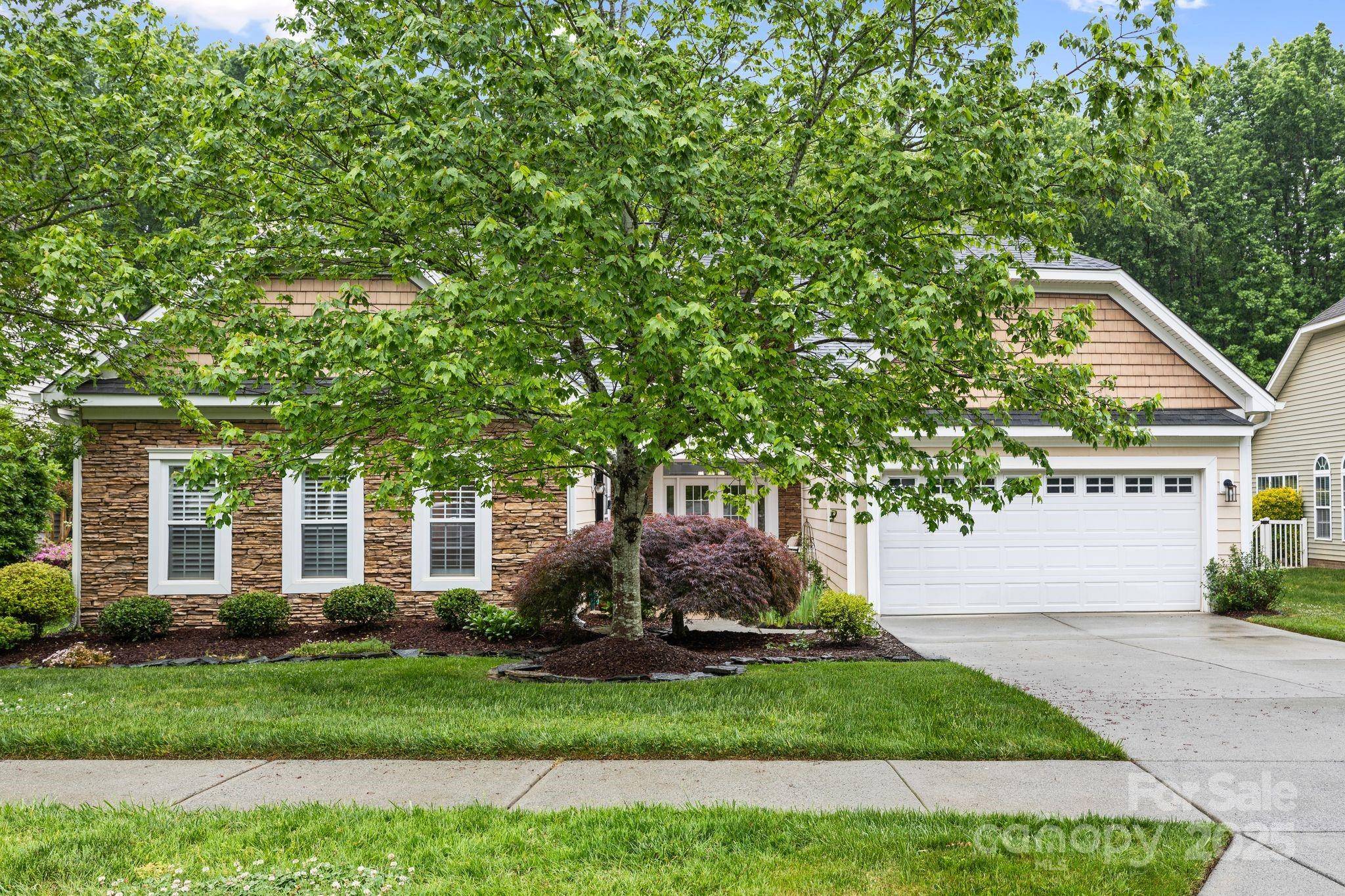 Matthews, NC 28104,1244 Saint Johns AVE