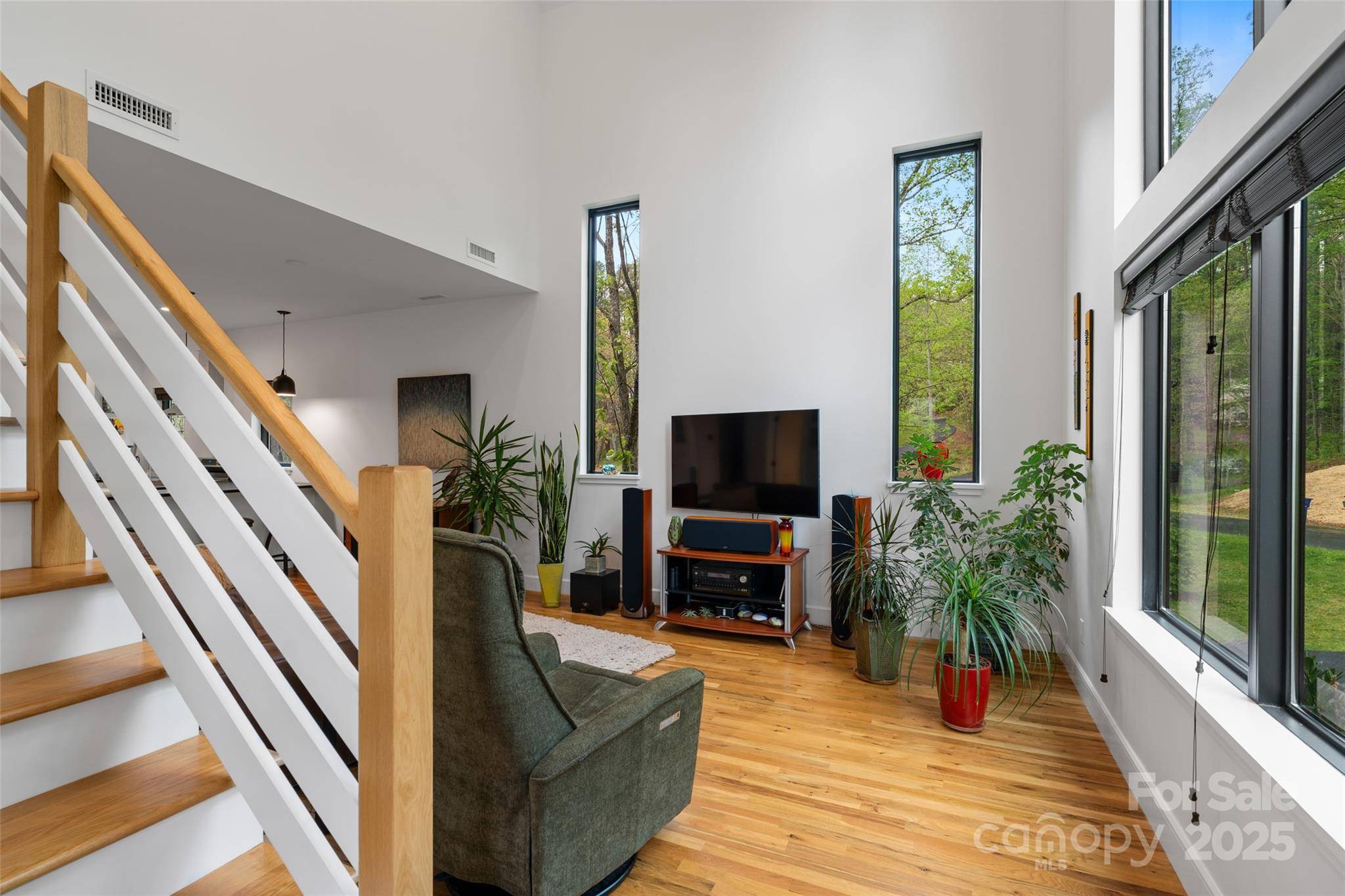 Swannanoa, NC 28778,110 Timberview DR