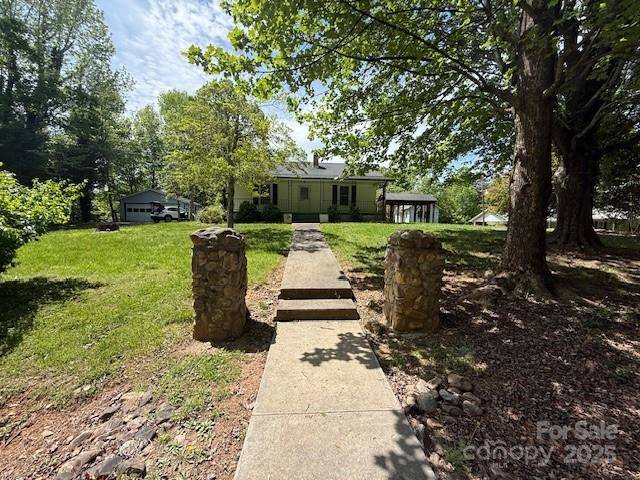 Marion, NC 28752,825 Ridge RD
