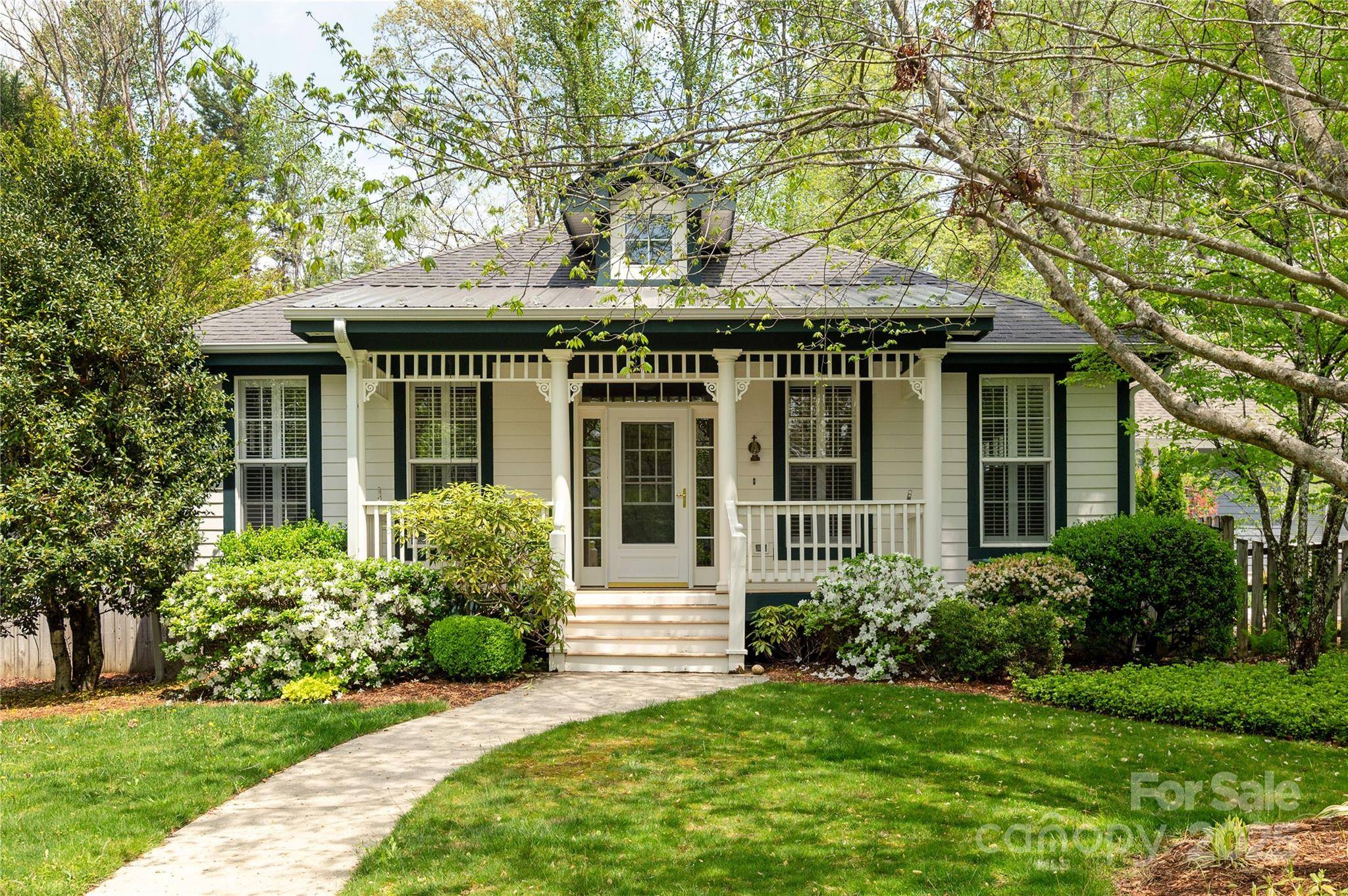 Flat Rock, NC 28731,6 Stepping Stone LN