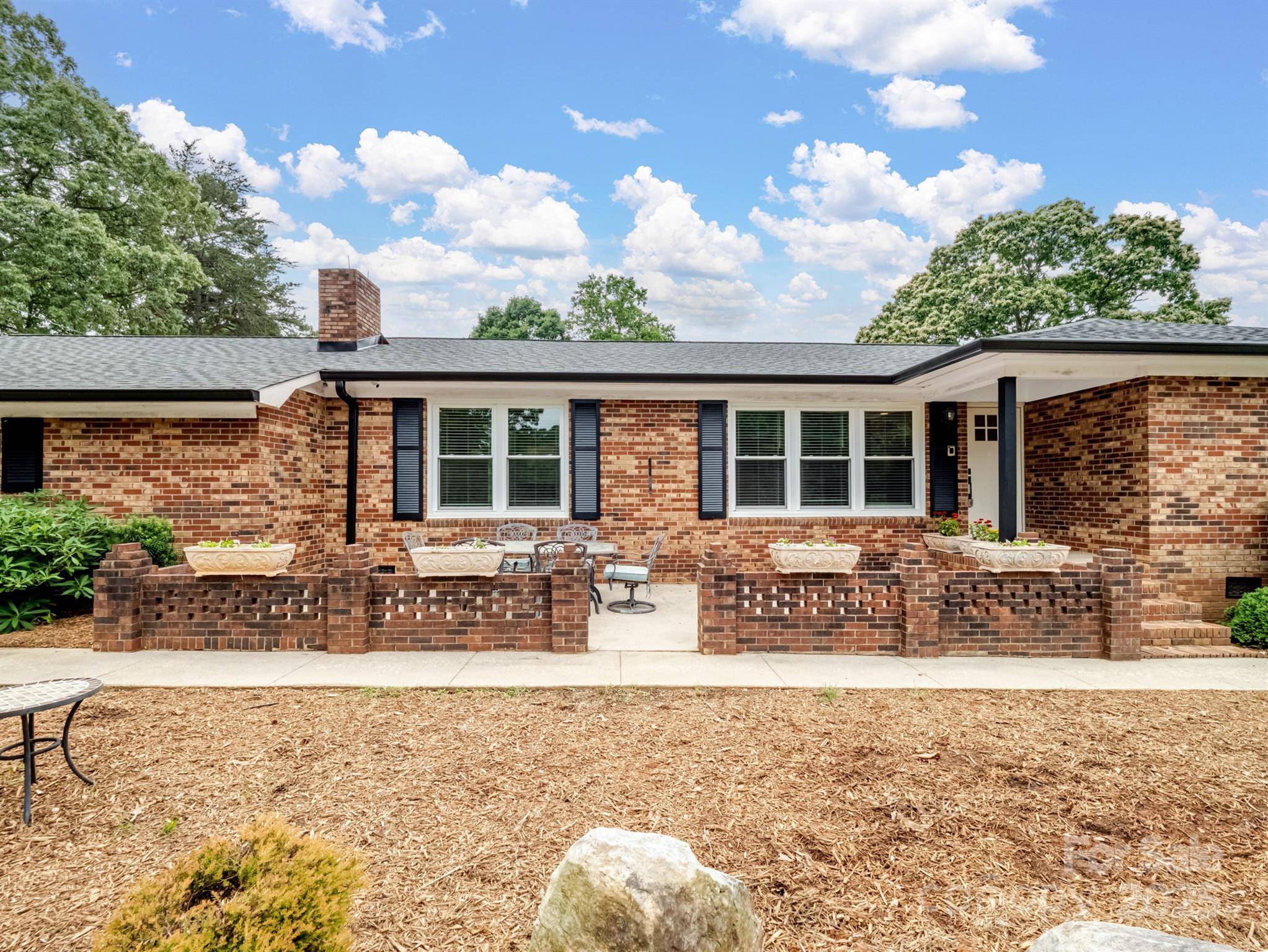 Iron Station, NC 28080,895 Furnace RD