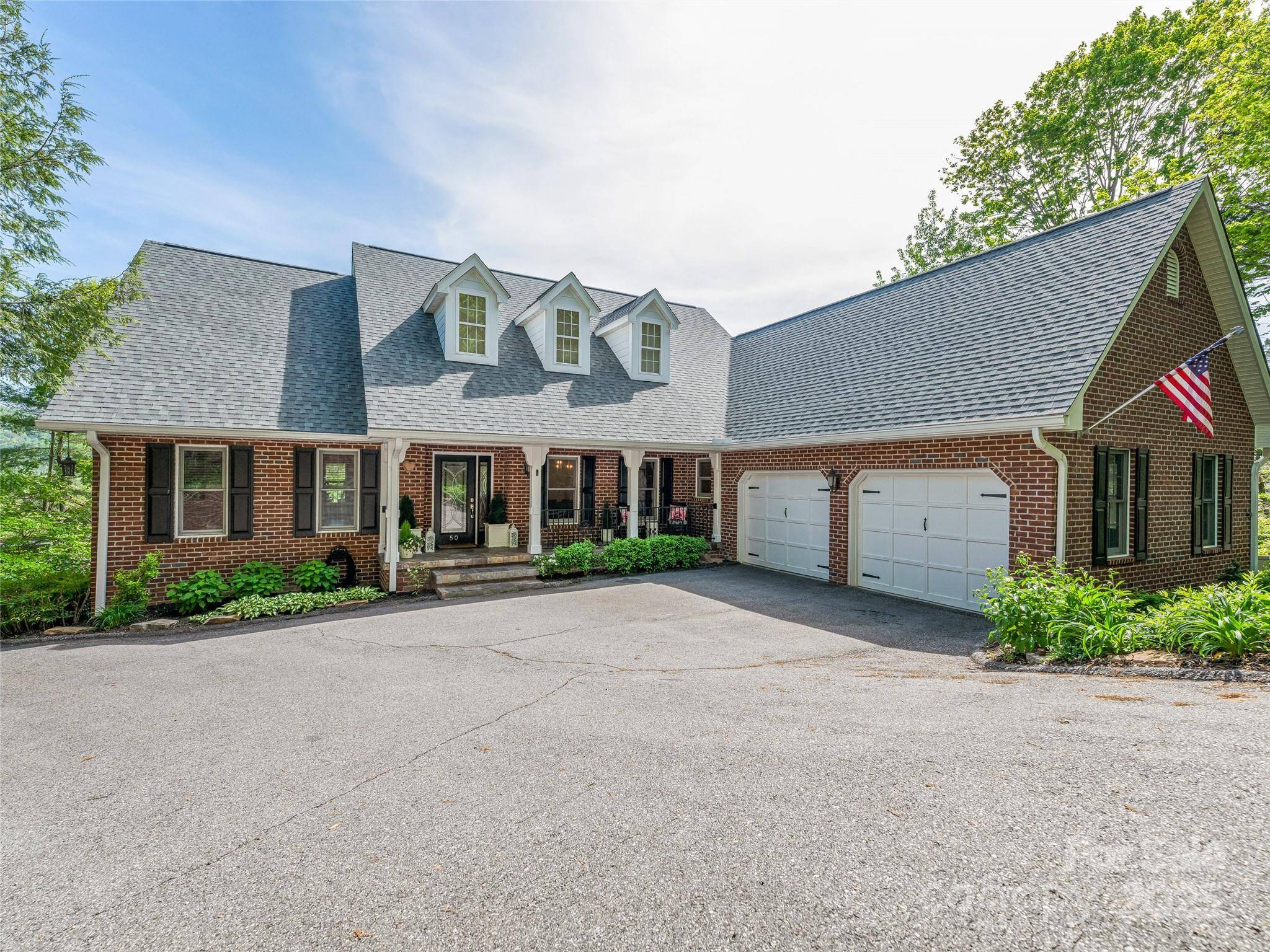 Weaverville, NC 28787,50 Hillcrest DR
