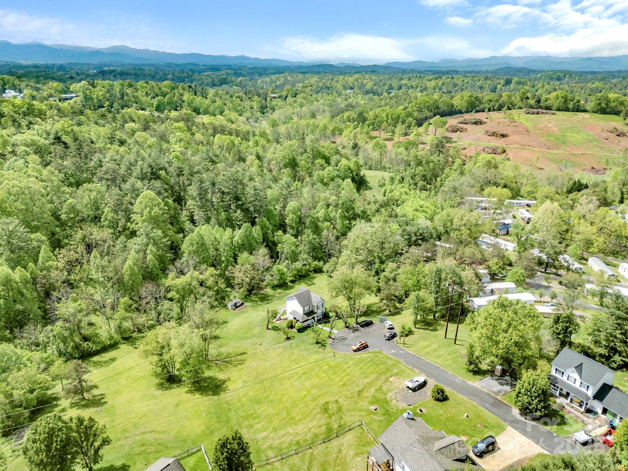 Weaverville, NC 28787,166 Kennedy RD