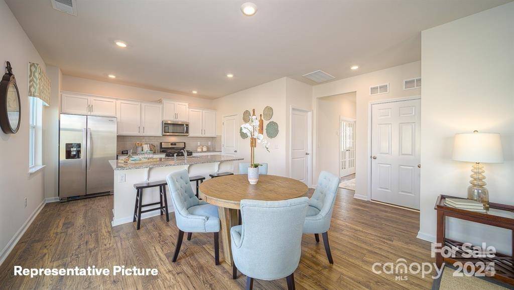 Conover, NC 28613,3868 Maxwell Henry LN NW