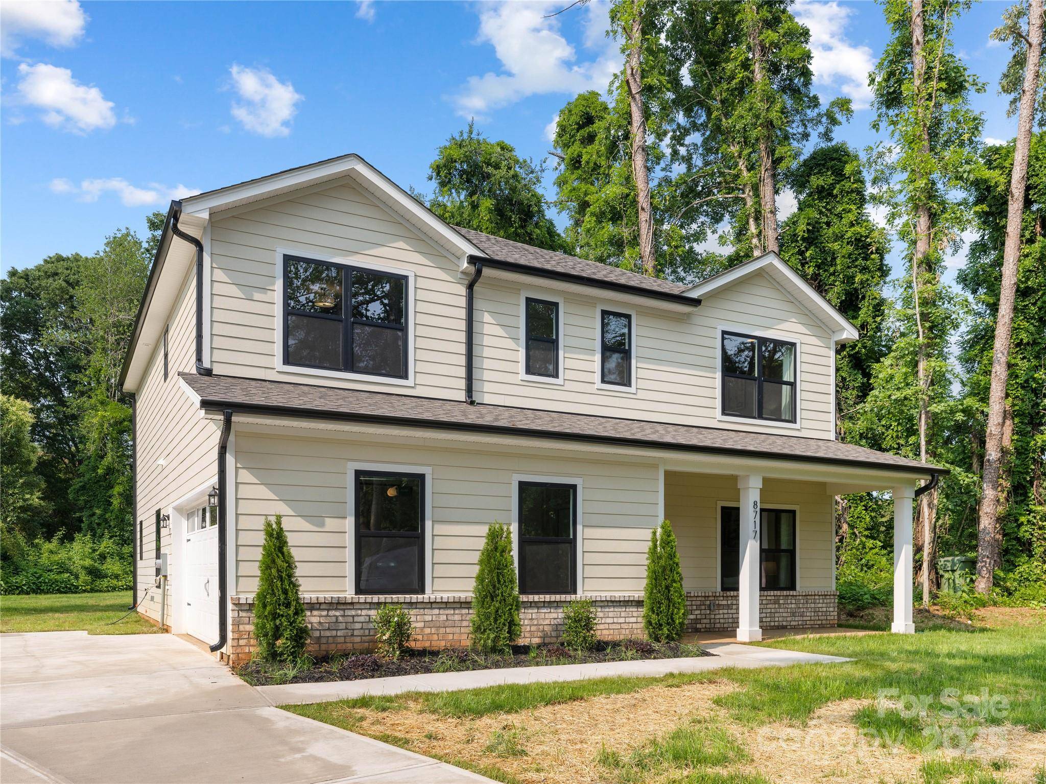 Charlotte, NC 28227,8717 Lawyers RD