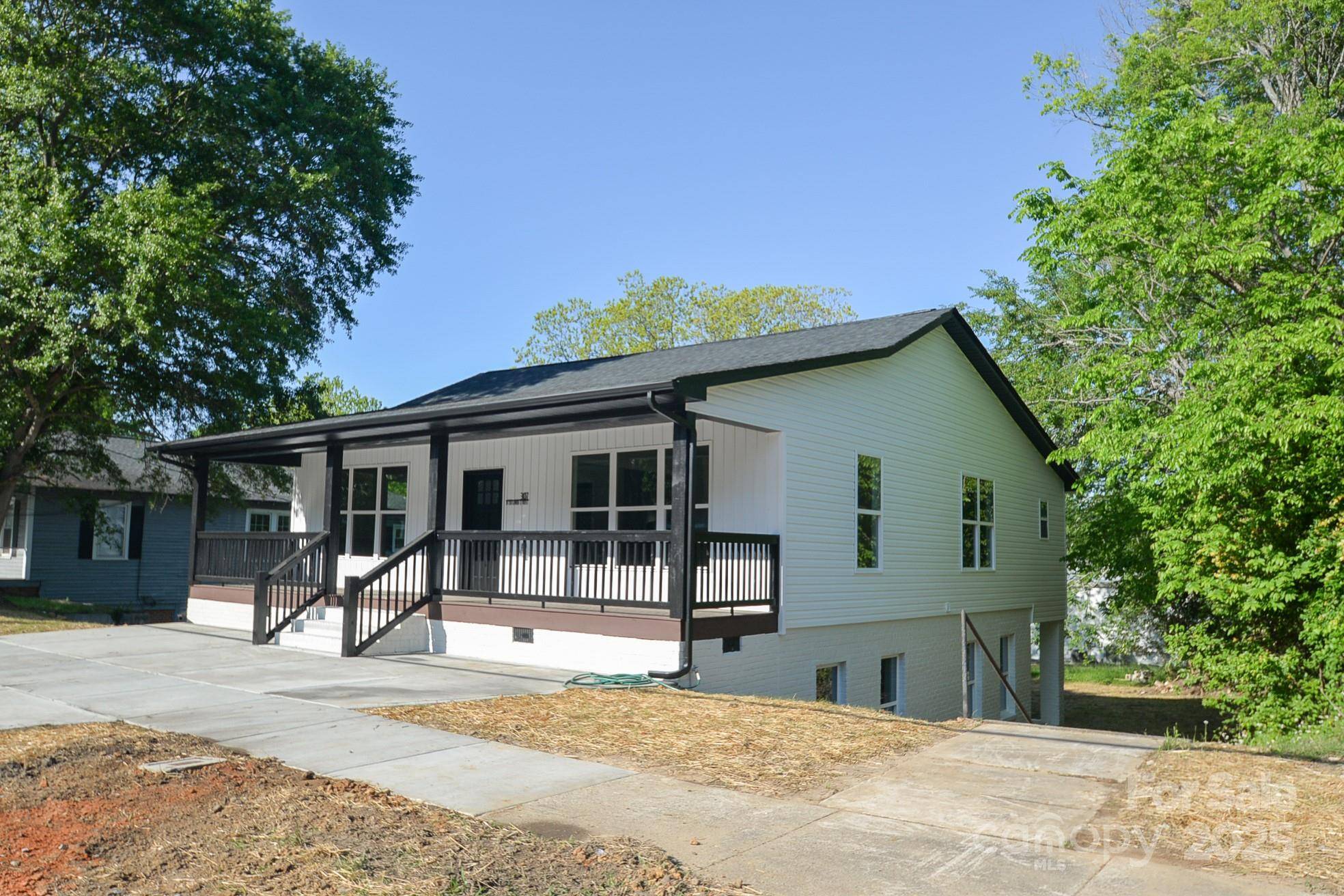 Lancaster, SC 29720,307 N Catawba ST