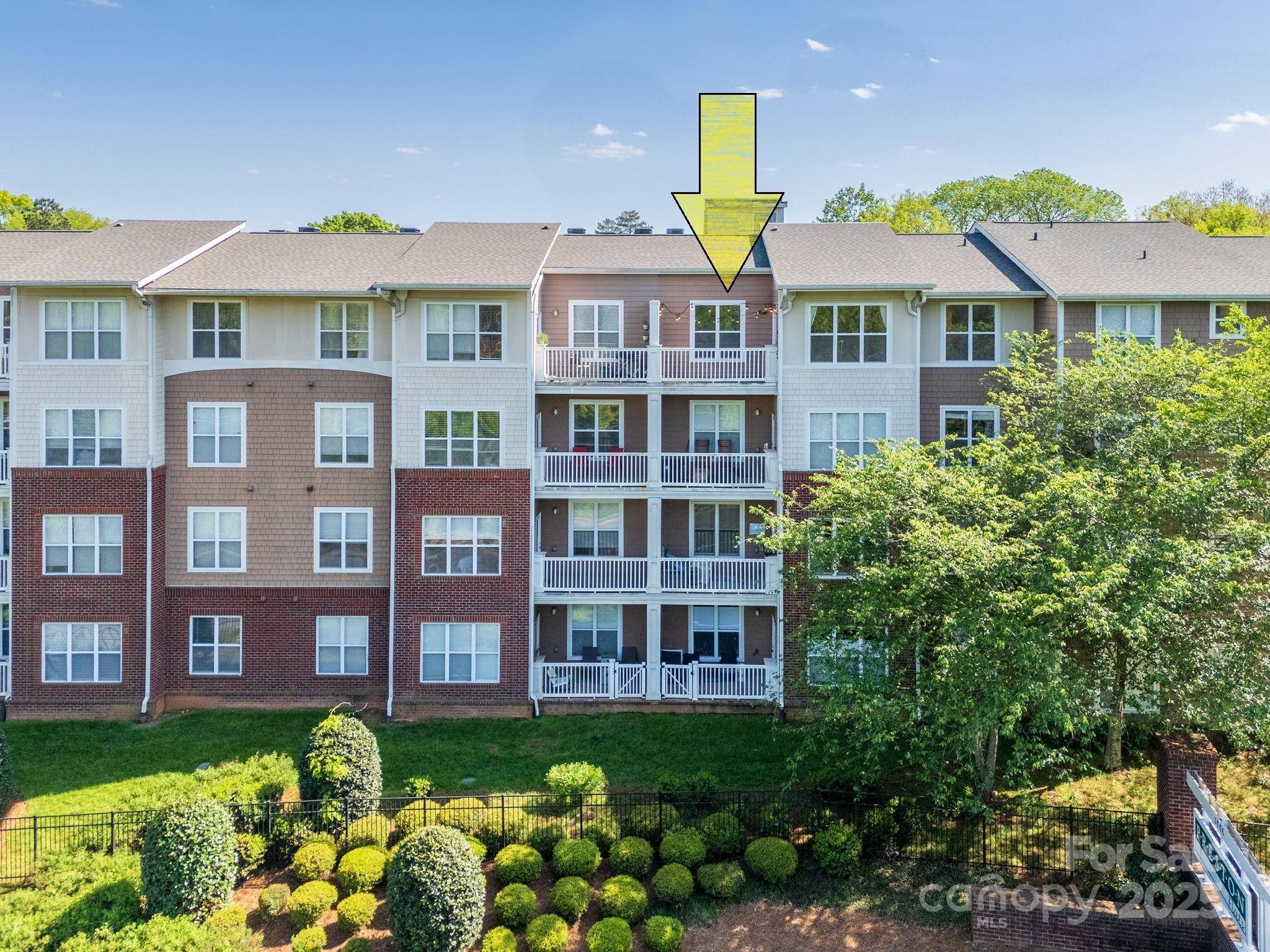 Charlotte, NC 28209,1000 E Woodlawn RD #408