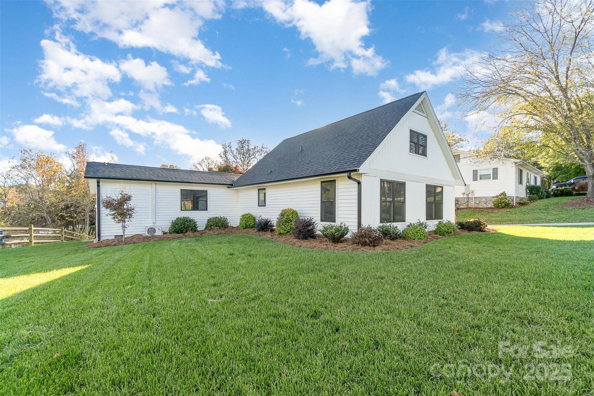 Mooresville, NC 28117,317 Commodore LOOP