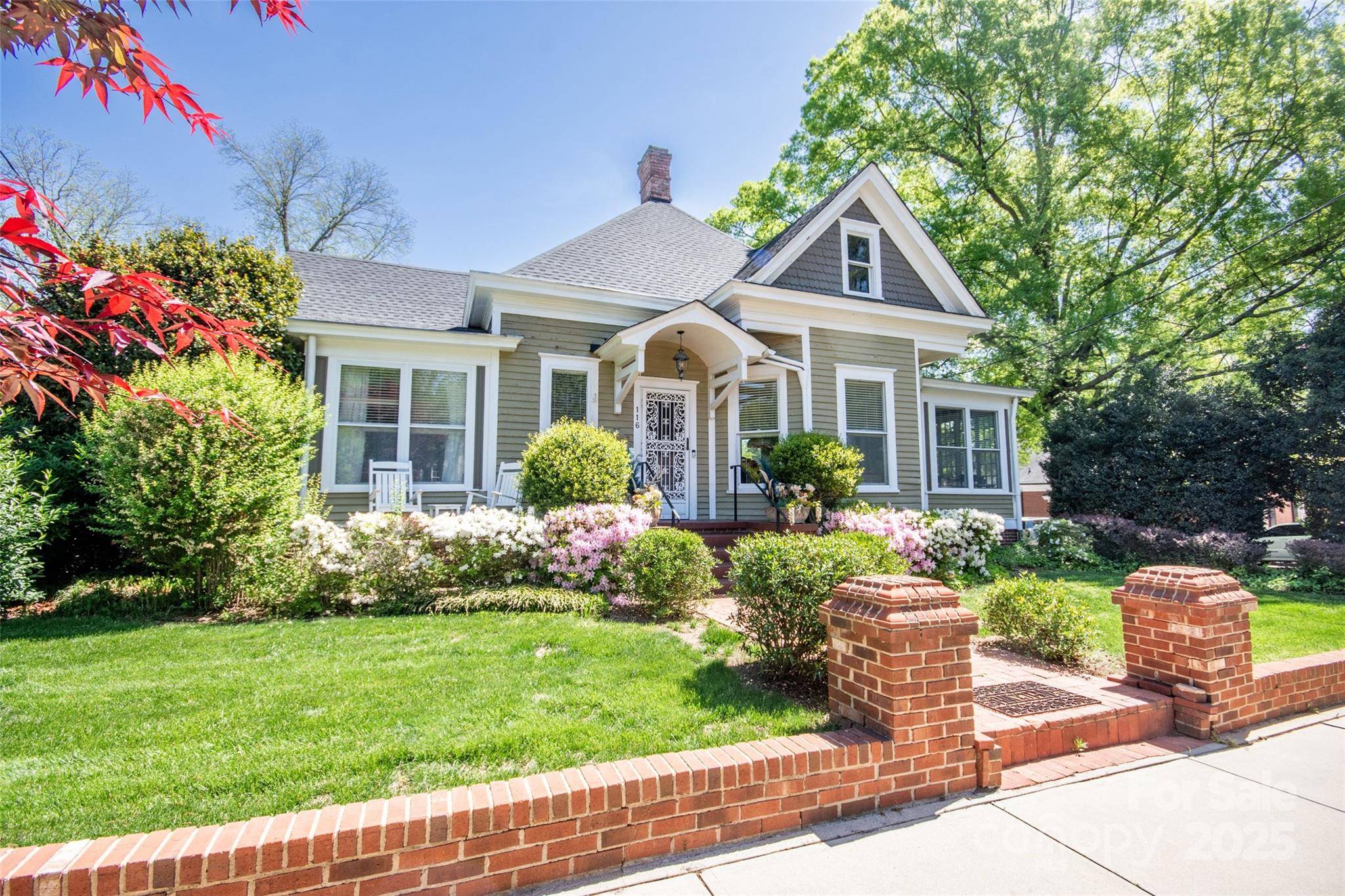 Statesville, NC 28677,116 N Mulberry ST