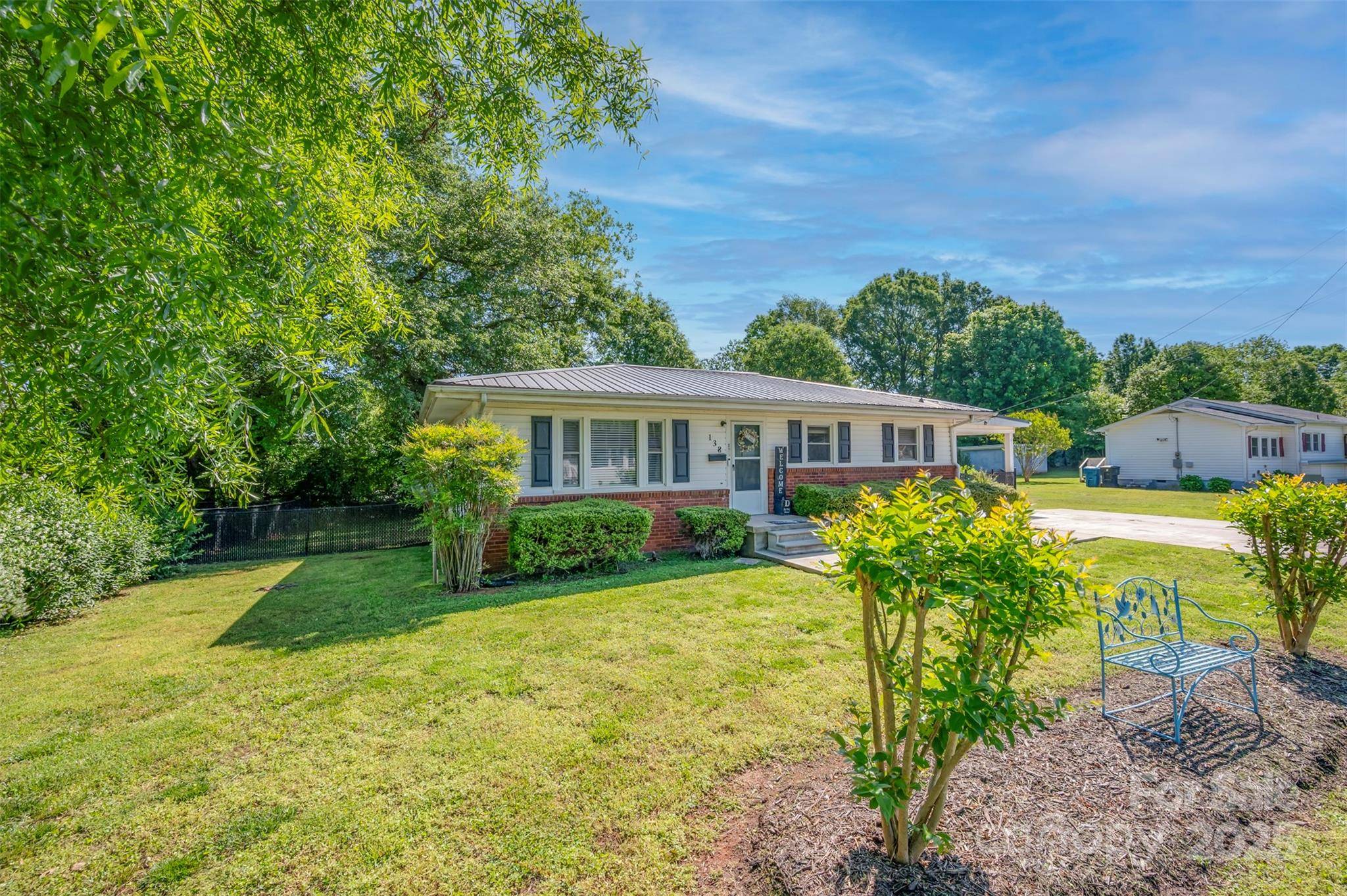 Forest City, NC 28043,138 Hardin RD