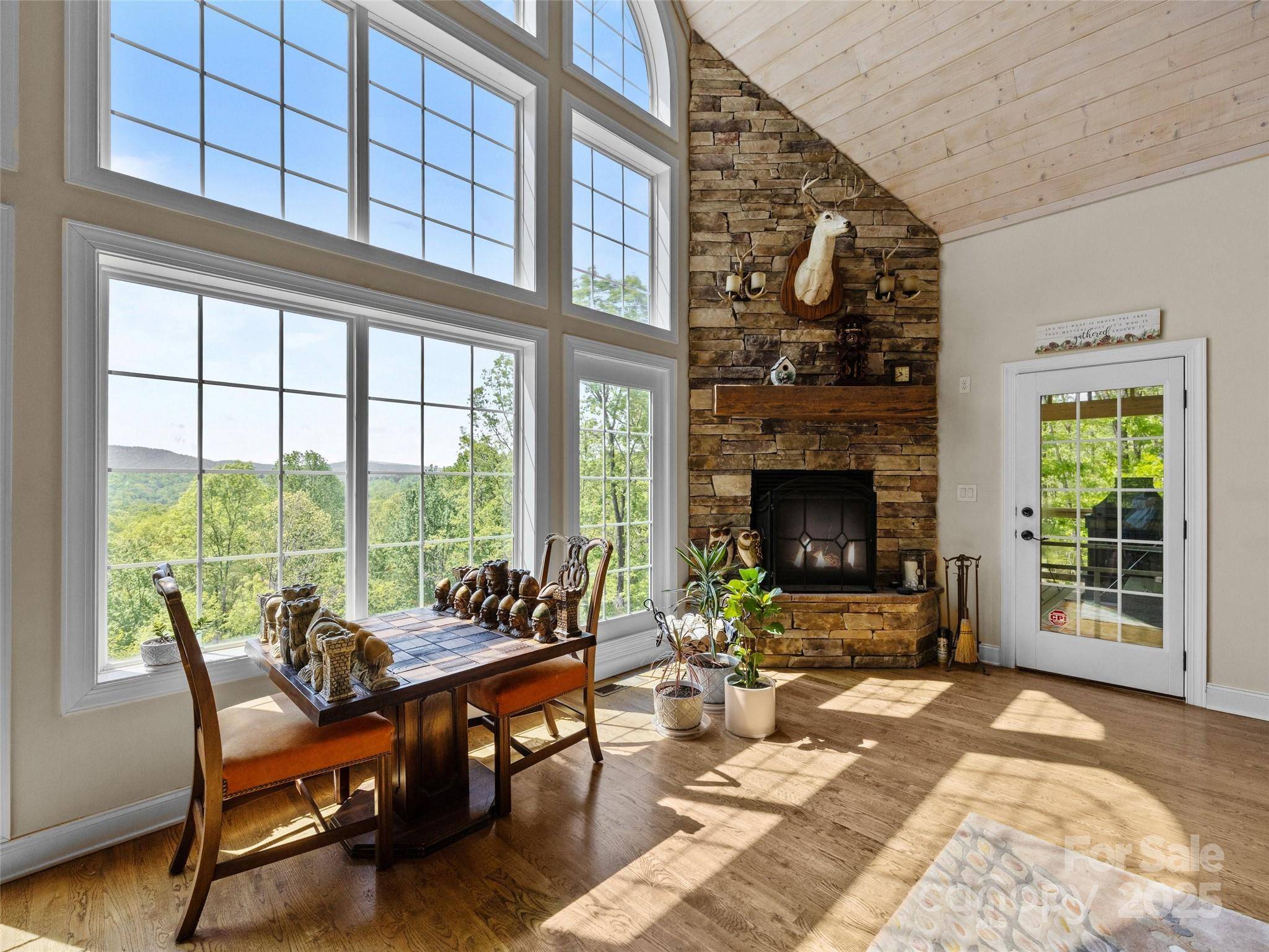 Zirconia, NC 28790,410 Lamp Post DR