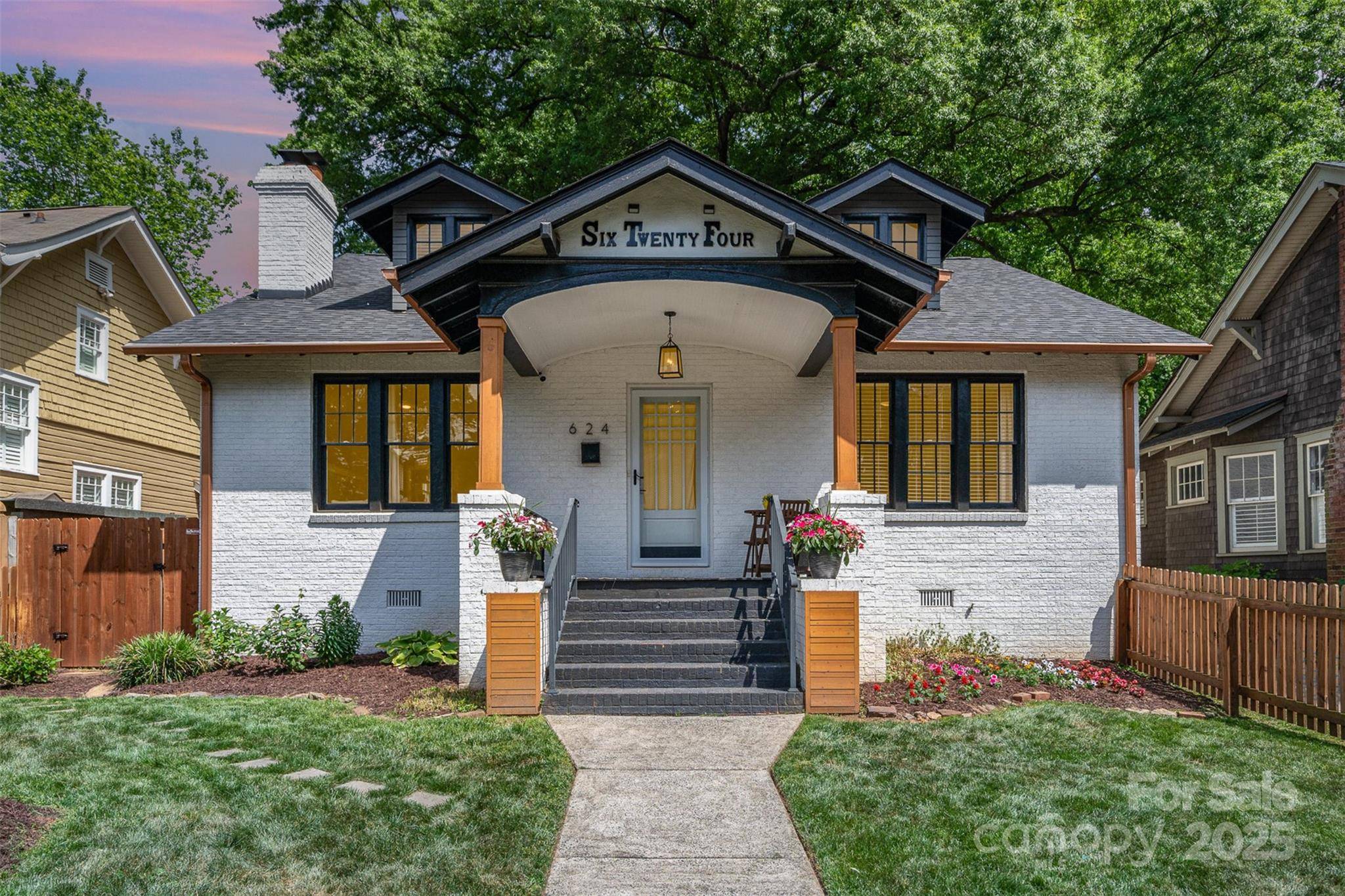 Charlotte, NC 28204,624 Oakland AVE