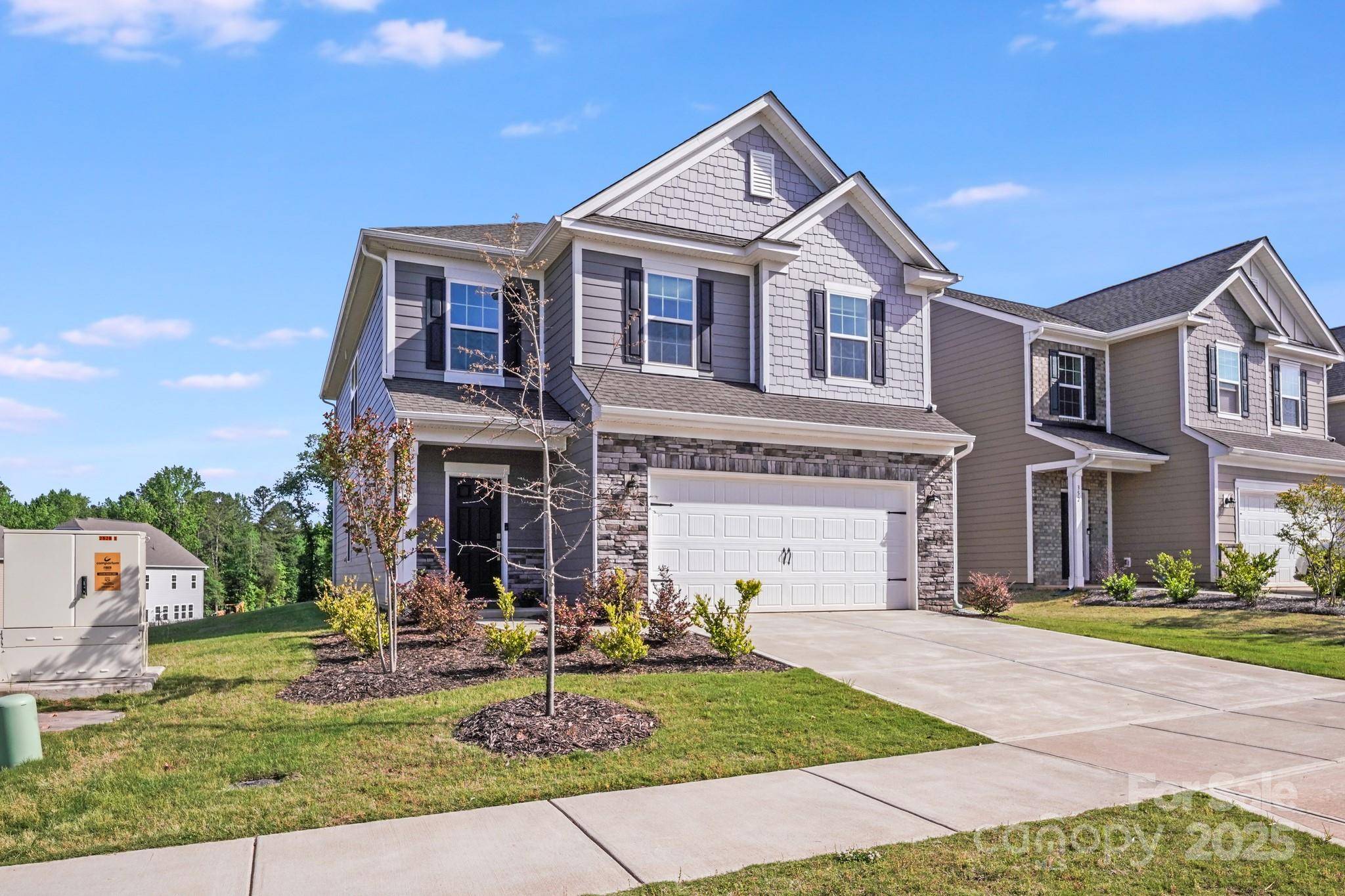 Fort Mill, SC 29715,356 Runner Stone LN