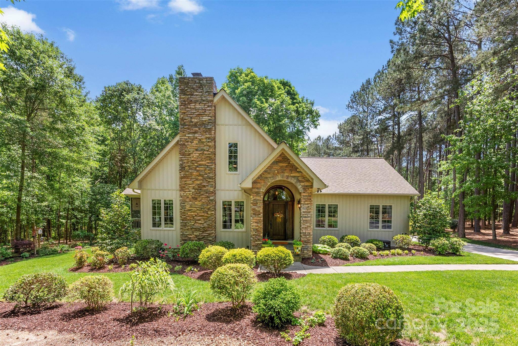 Vale, NC 28168,6599 Majestic Pine DR