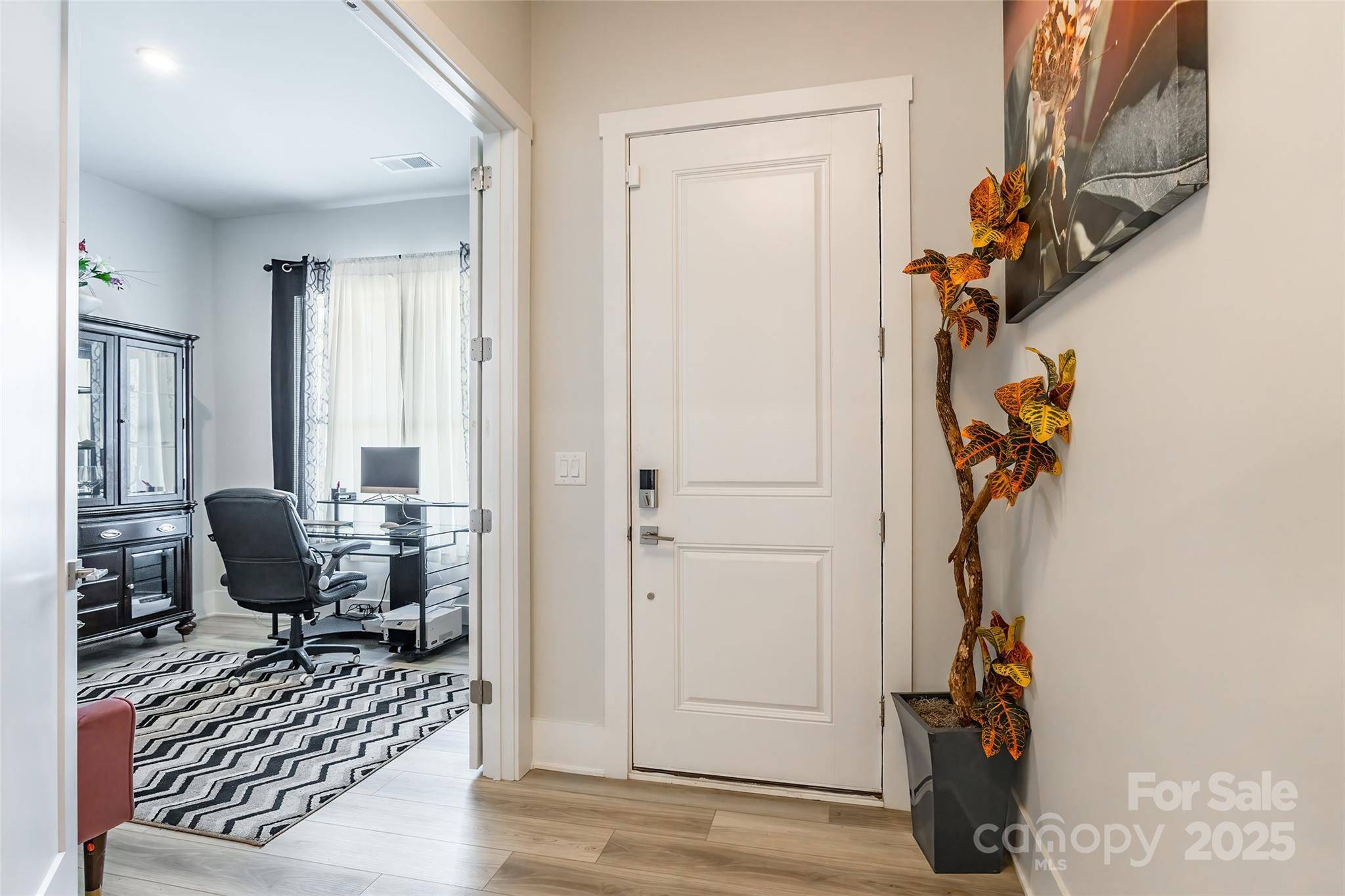 Charlotte, NC 28269,8008 Brookbank DR