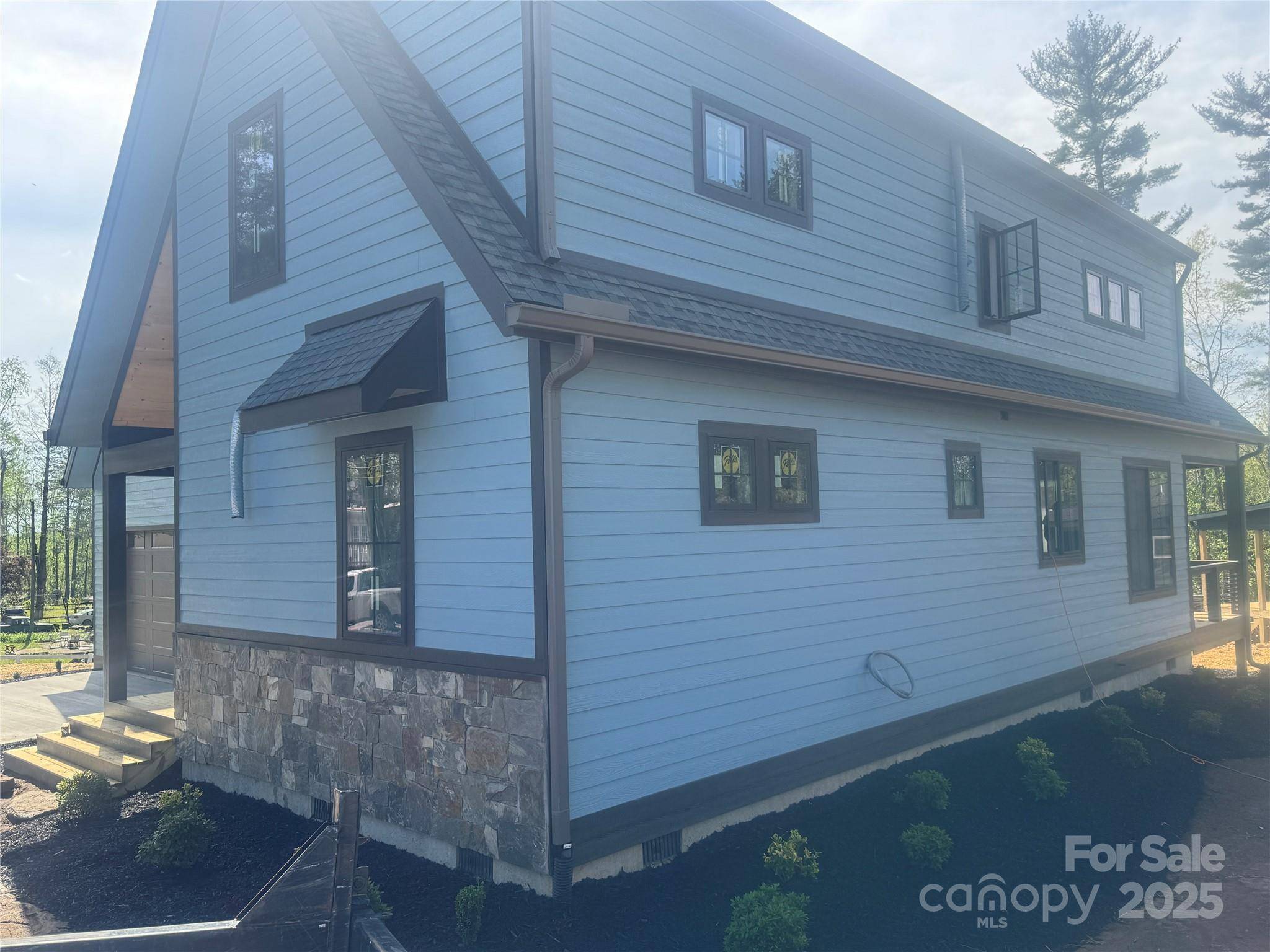 Hendersonville, NC 28739,154 Osceola RD