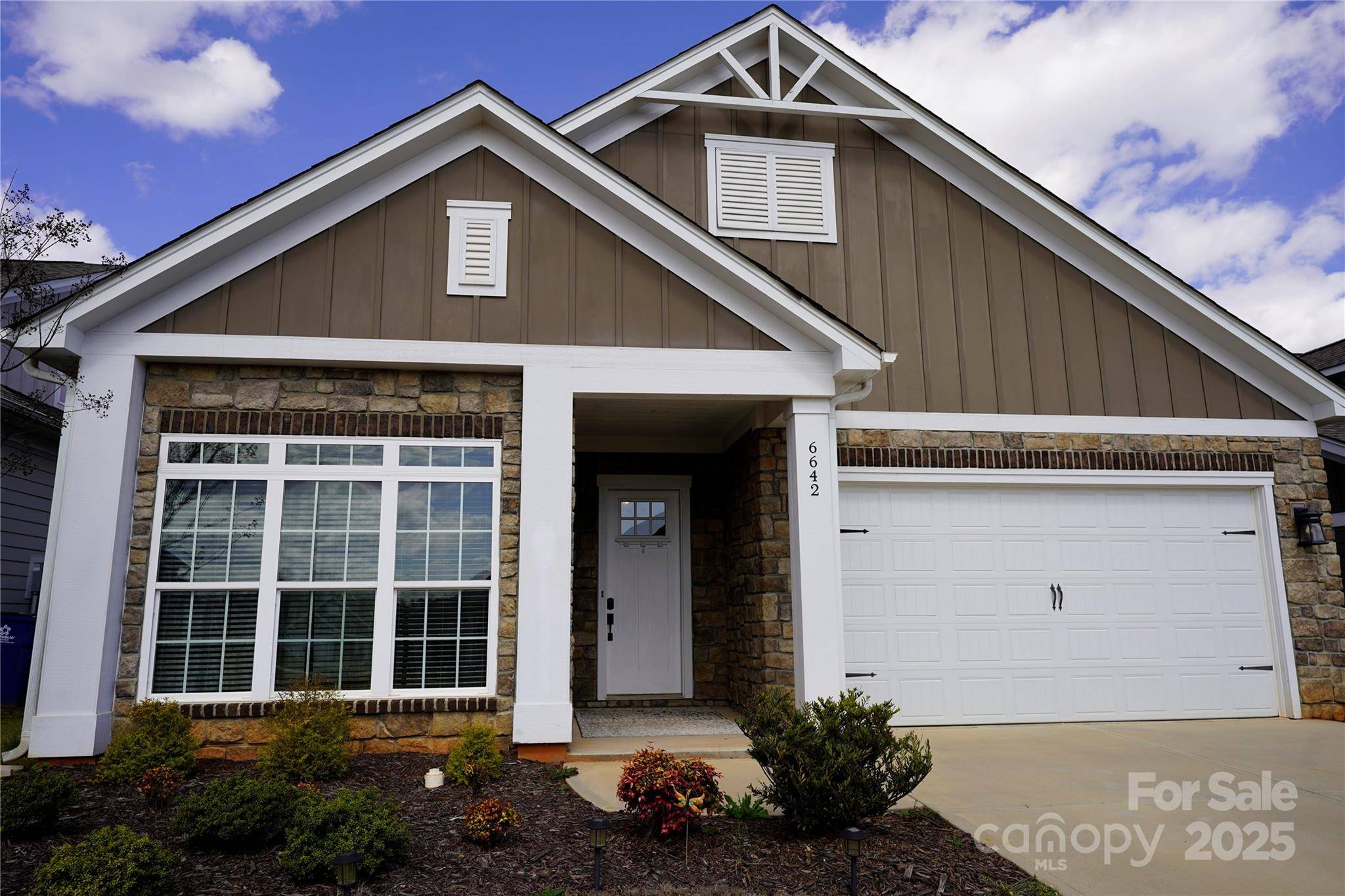 Sherrills Ford, NC 28673,6642 Star DR