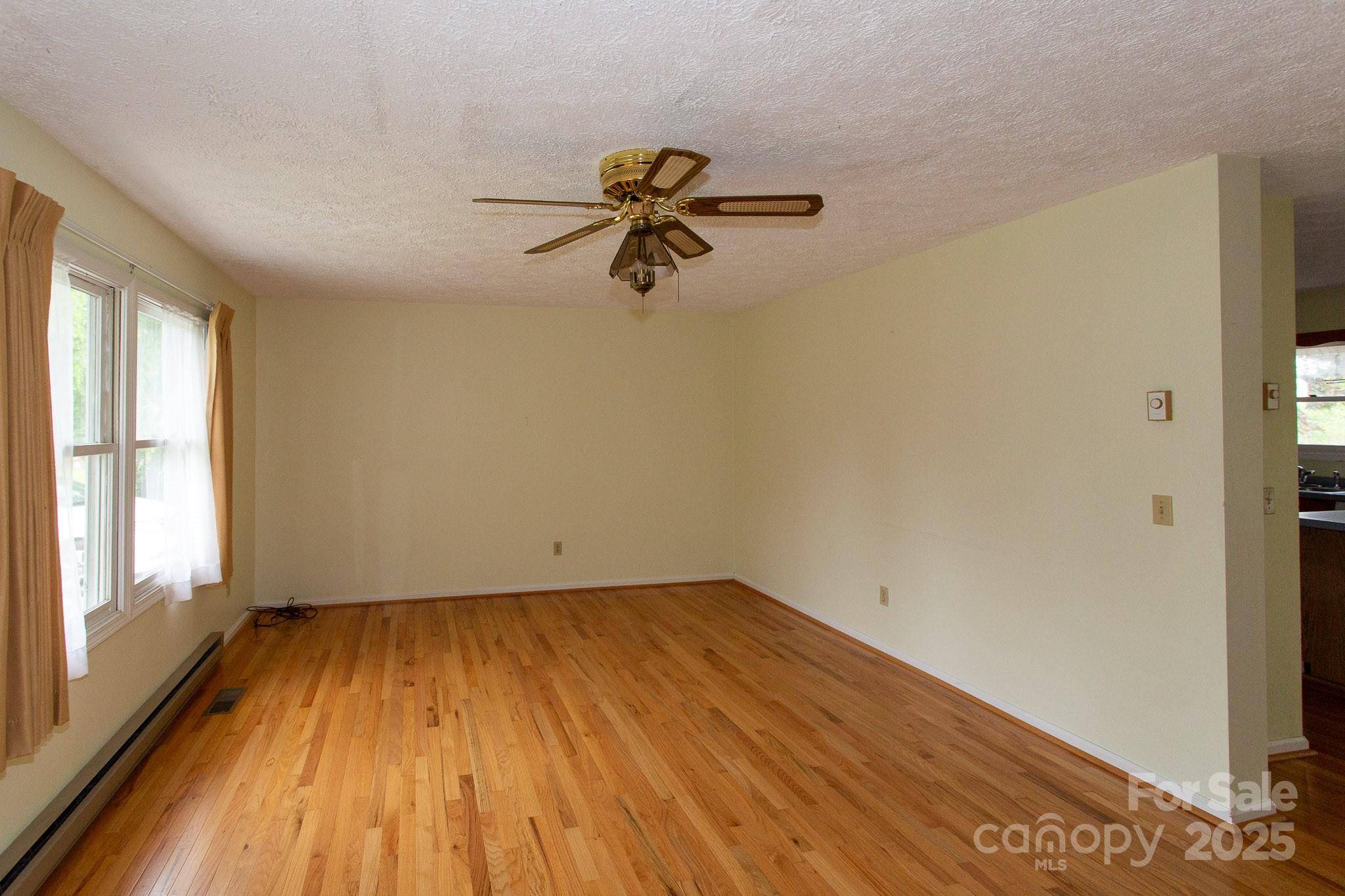 Black Mountain, NC 28711,80 Beech Glen DR