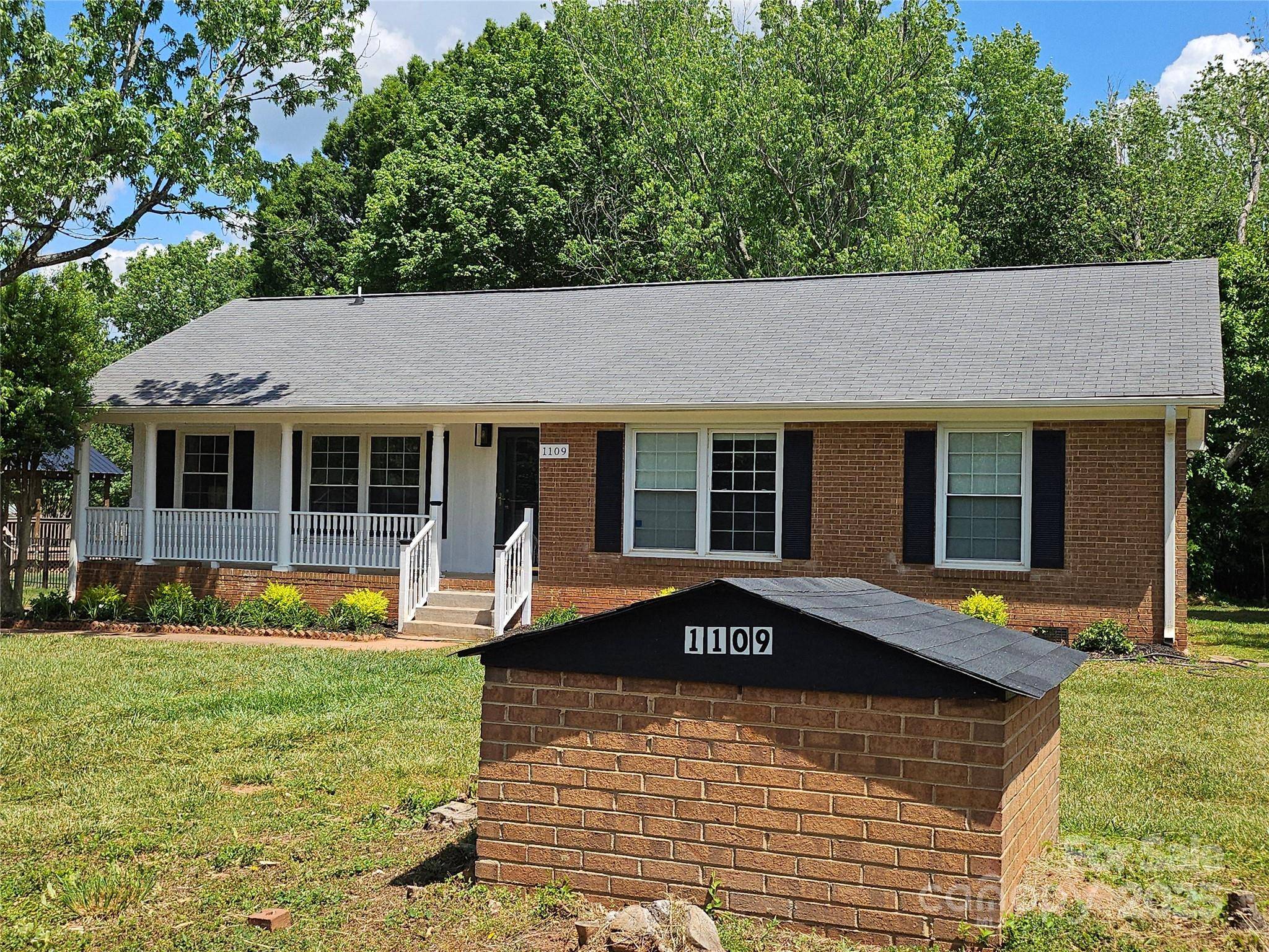 Matthews, NC 28105,1109 Reid Harkey RD