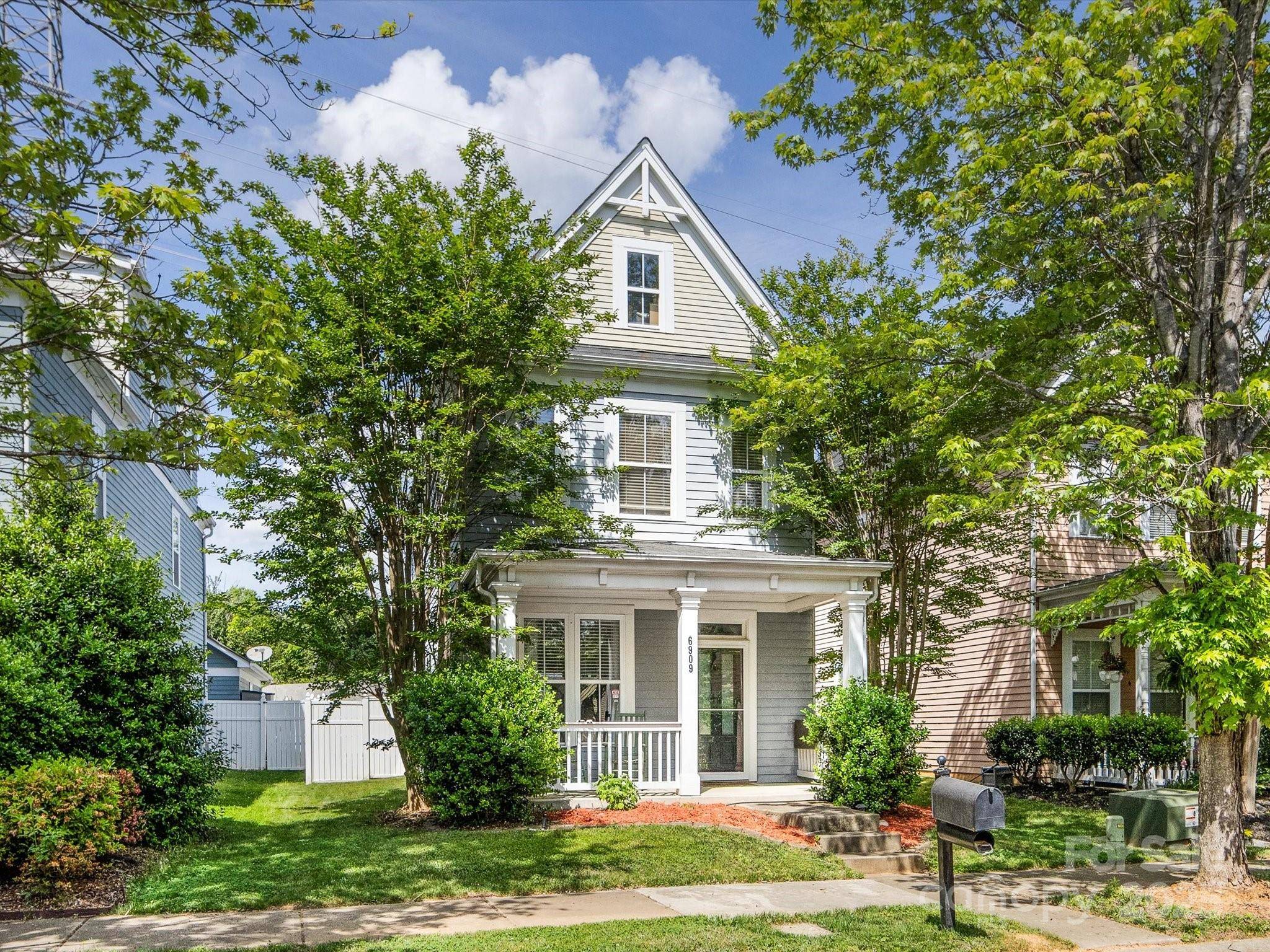 Huntersville, NC 28078,6909 Dunton ST